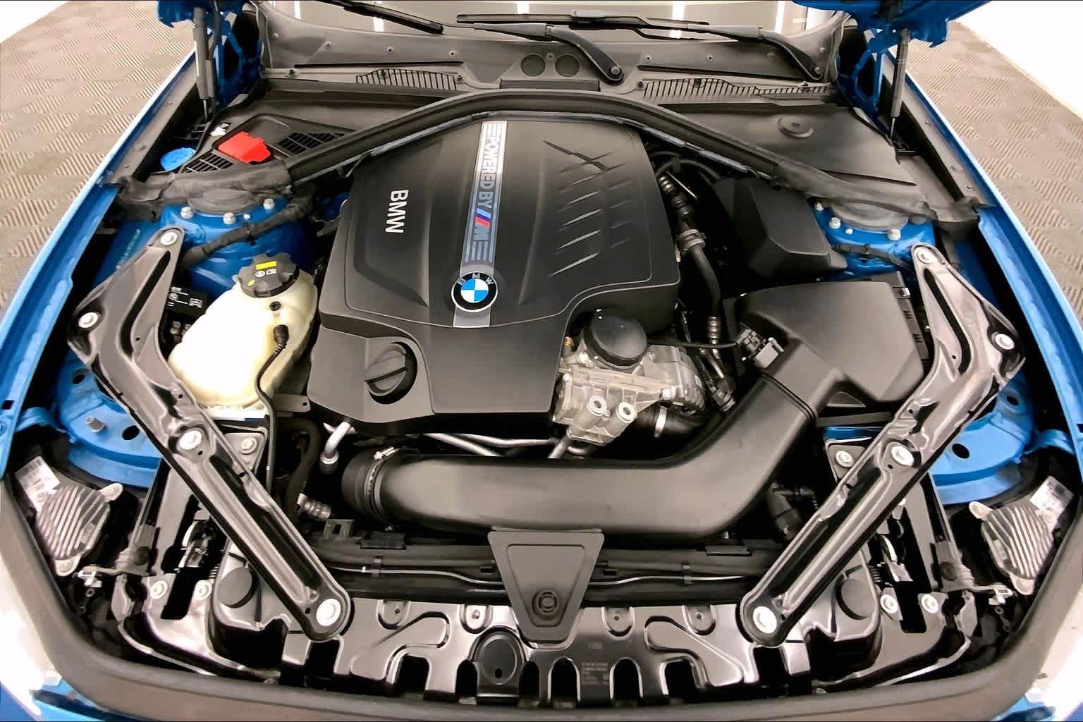 Thumbnail: 2018 BMW M2 - 9