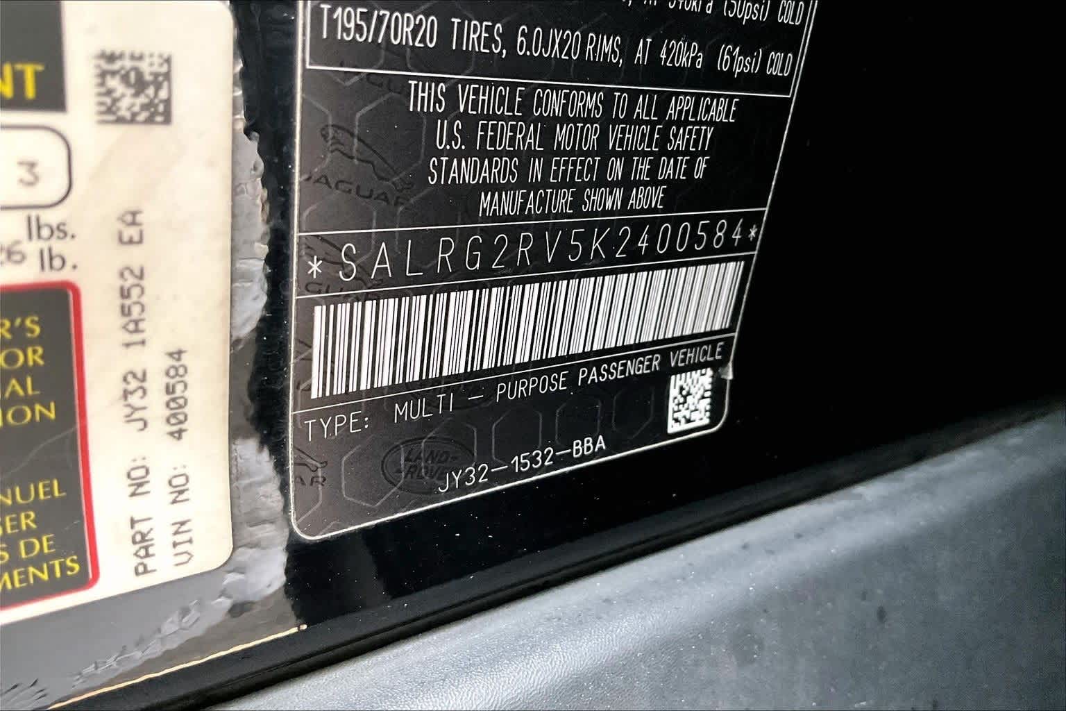 Thumbnail: 2019 Land Rover Discovery - 21