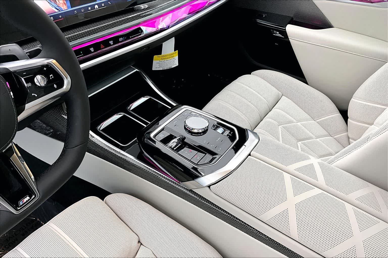 Thumbnail: 2025 BMW 7 Series - 17