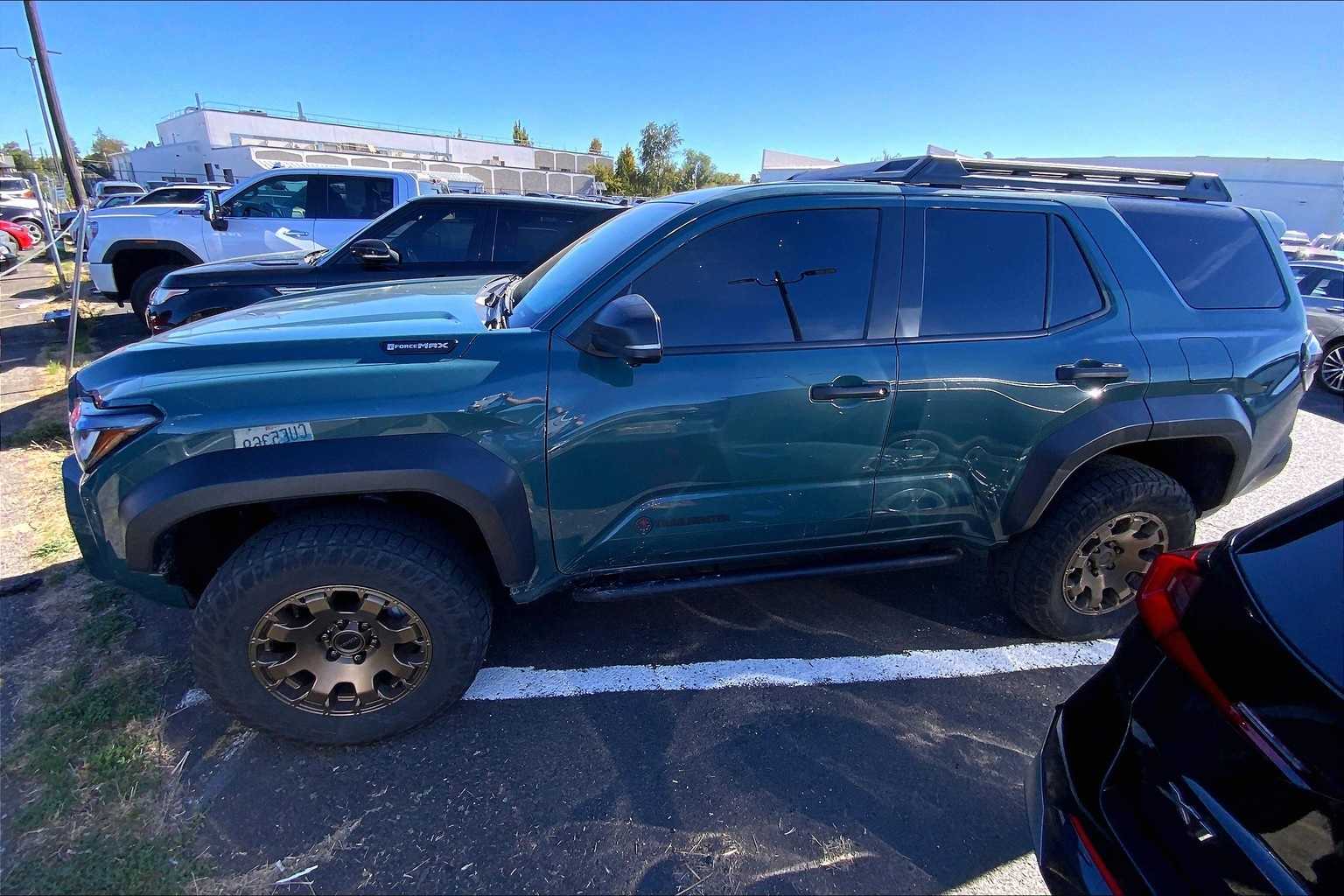2025 Toyota 4Runner photo 2