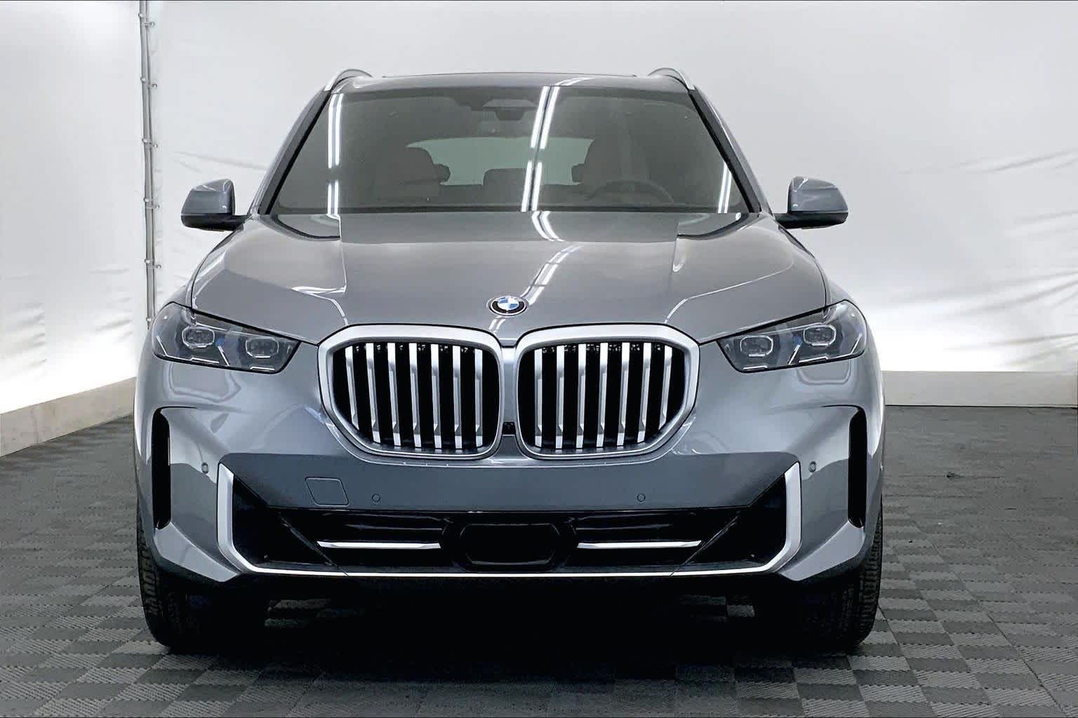 Thumbnail: 2026 BMW X5 - 6