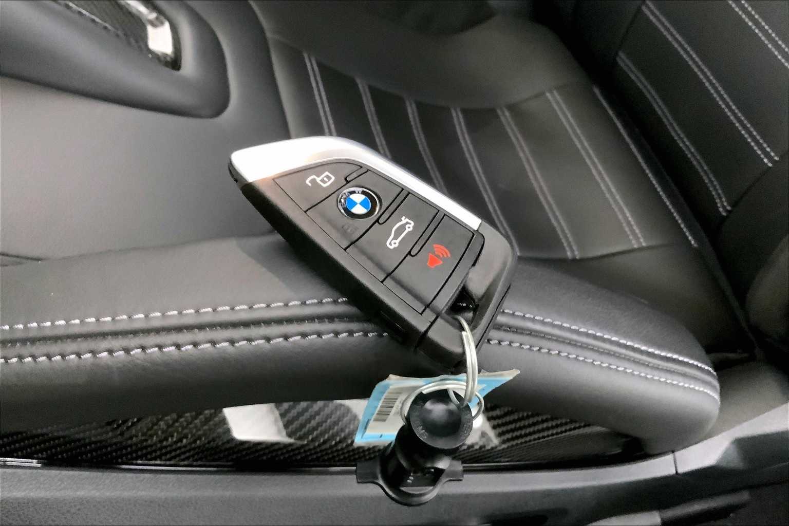 Thumbnail: 2025 BMW M2 - 19