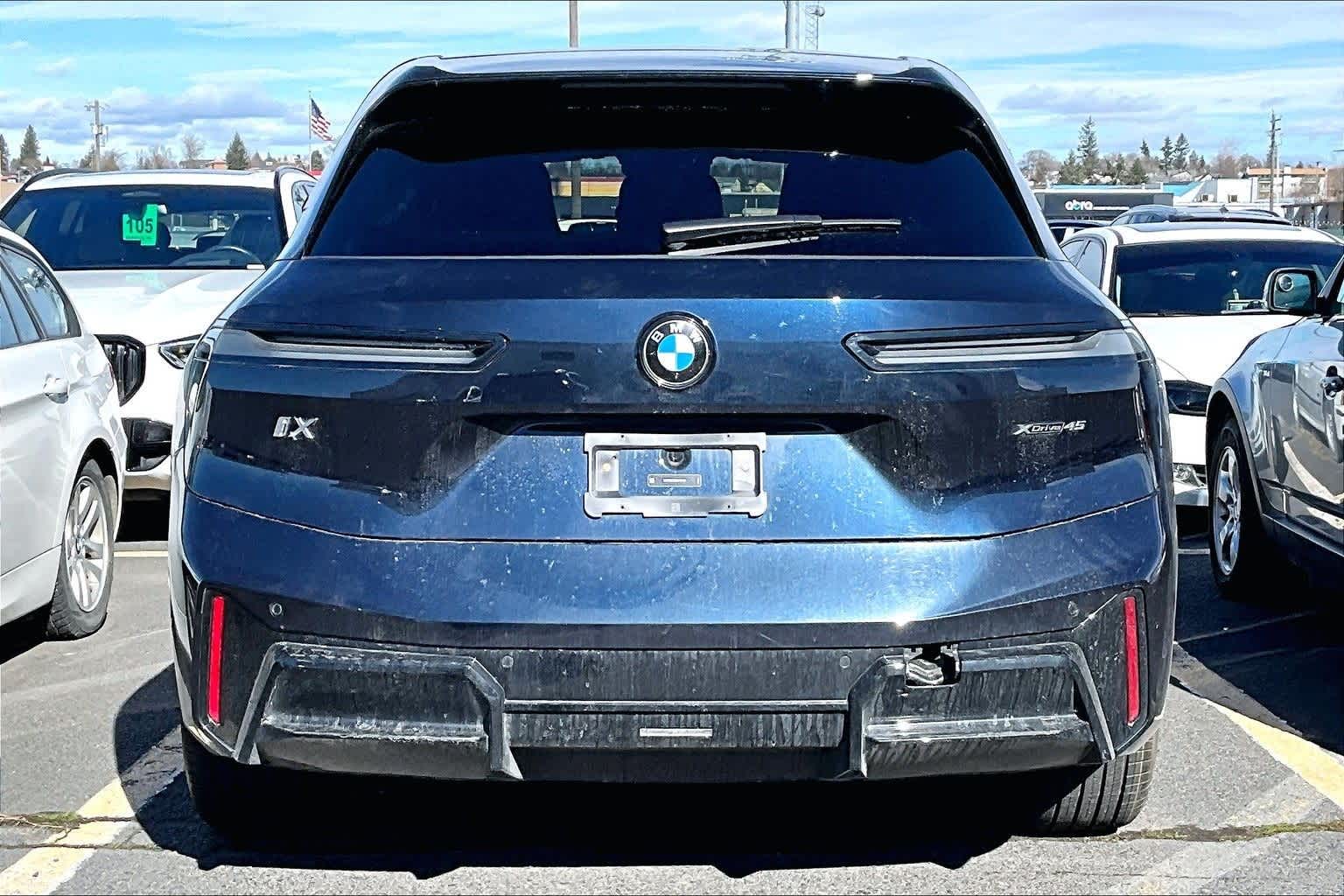 Thumbnail: 2026 BMW iX - 5