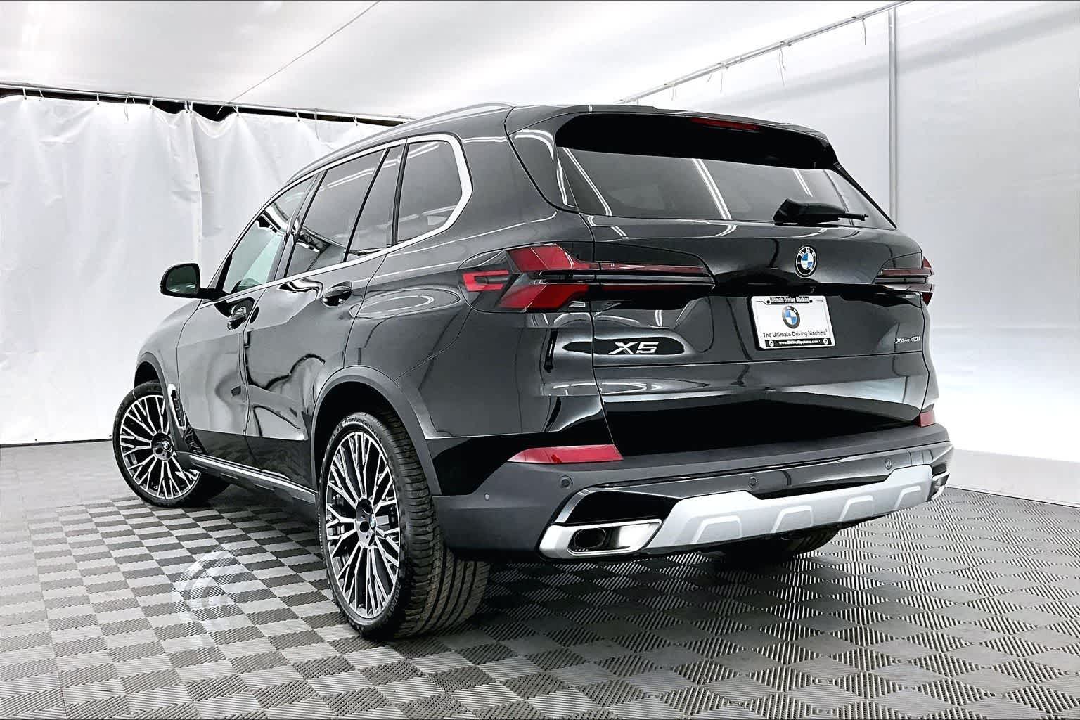 Thumbnail: 2026 BMW X5 - 4