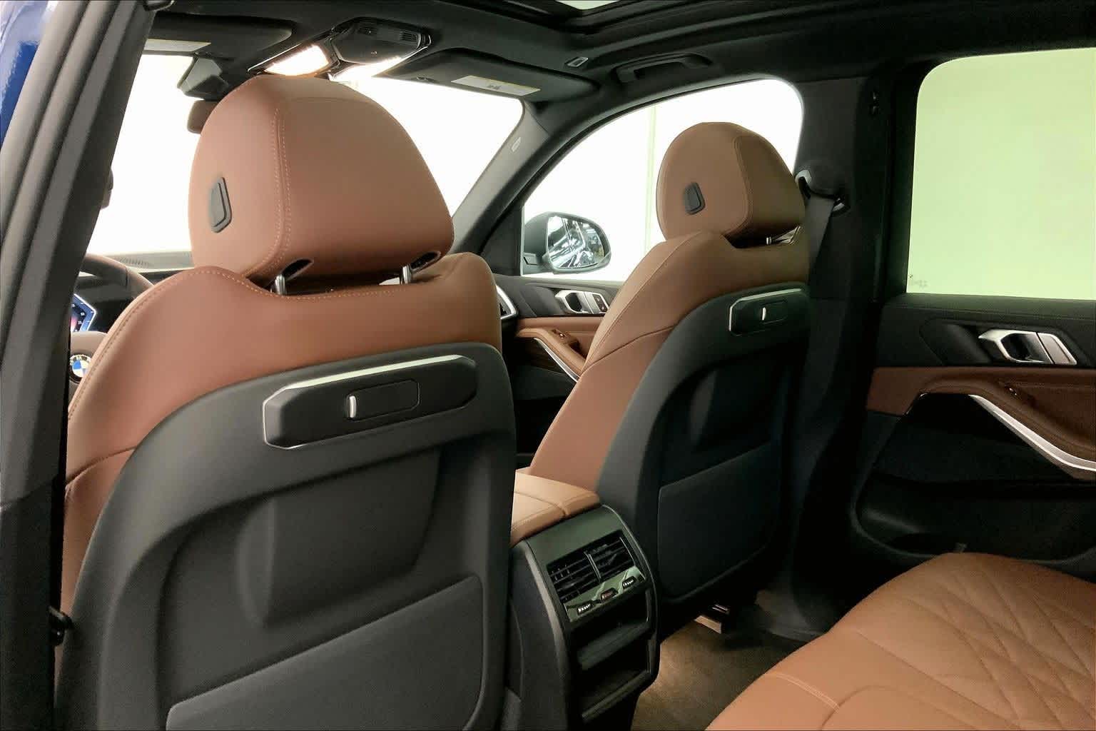 Thumbnail: 2026 BMW X5 - 12