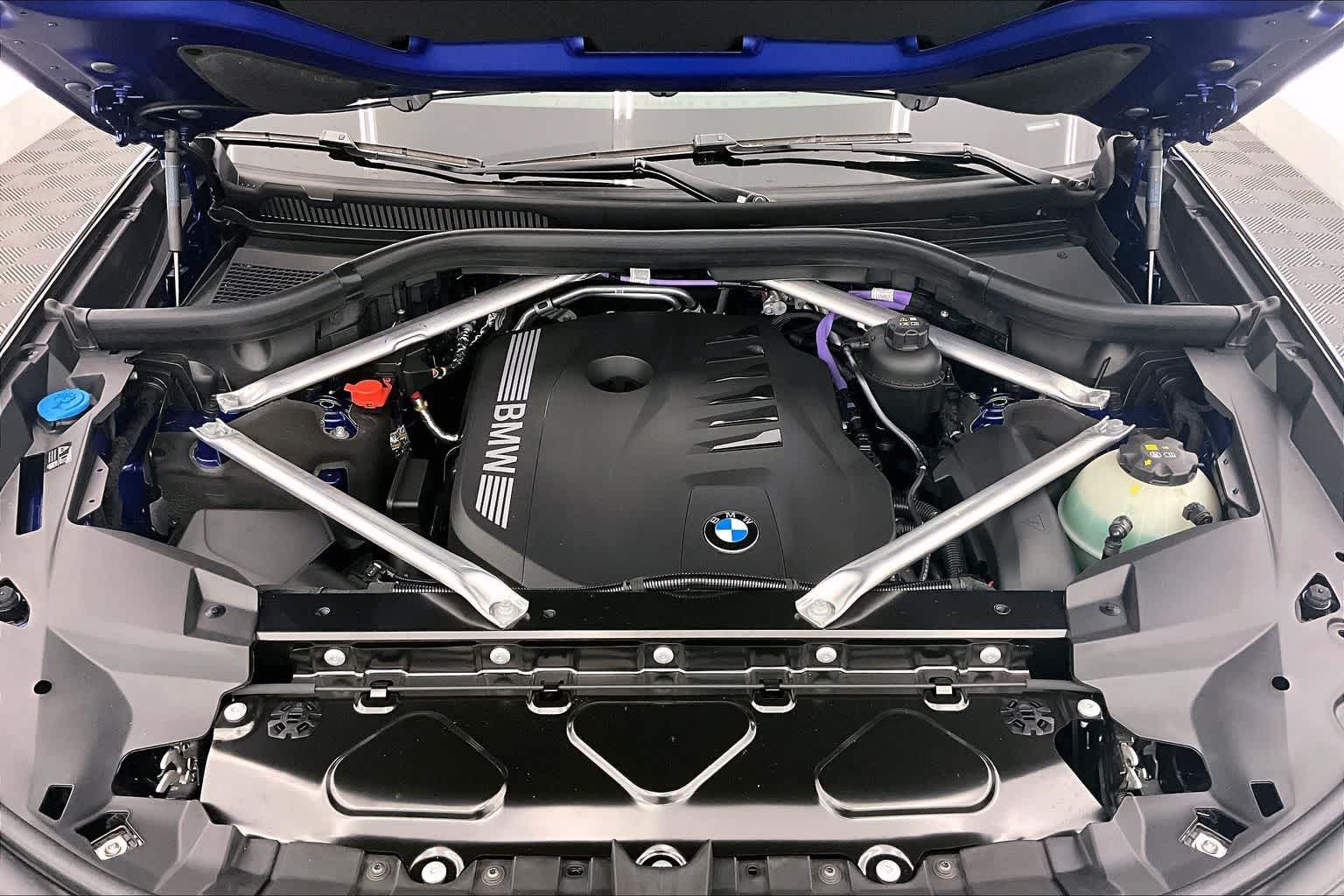 Thumbnail: 2026 BMW X7 - 9
