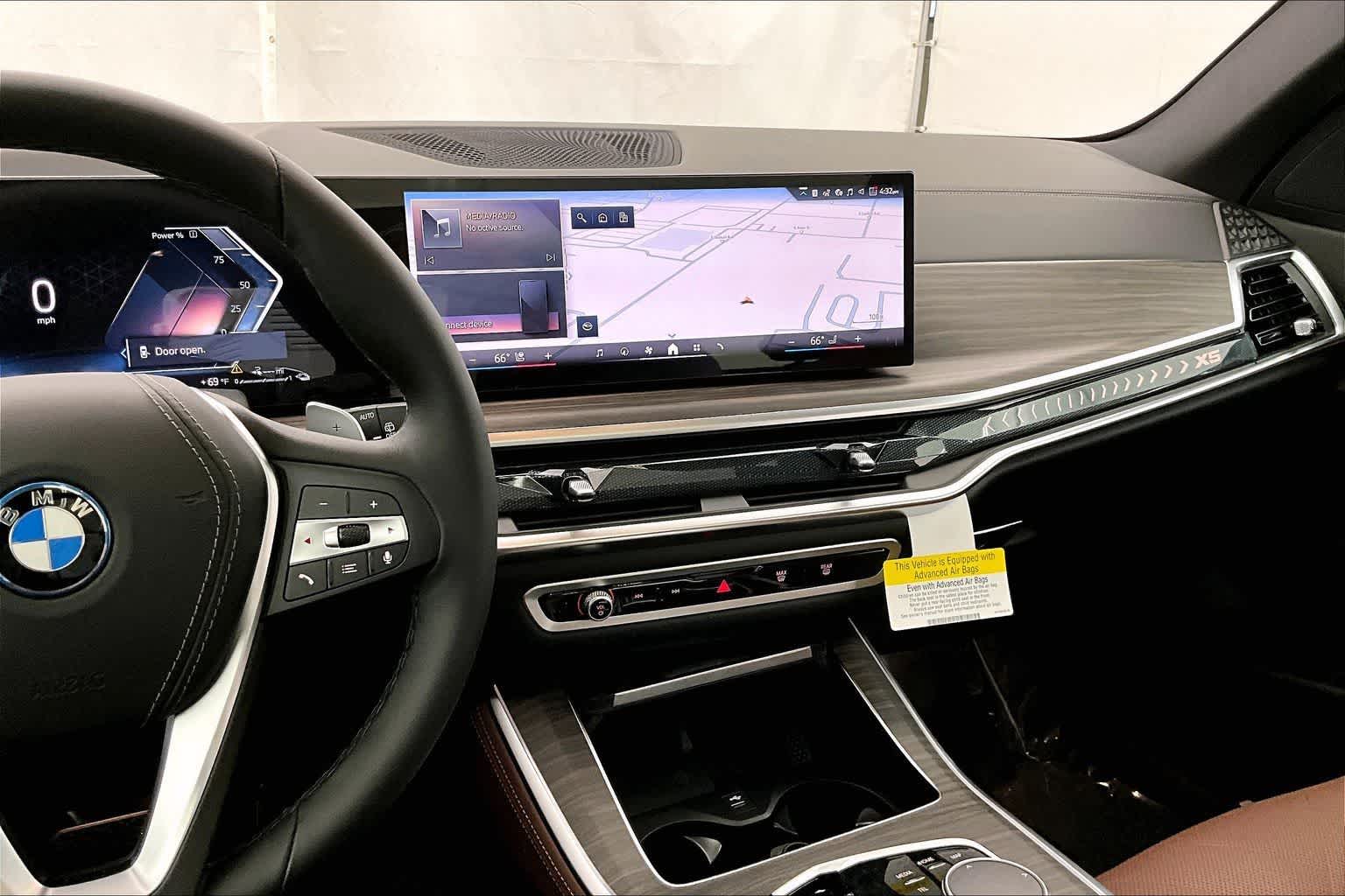 Thumbnail: 2026 BMW X5 - 16