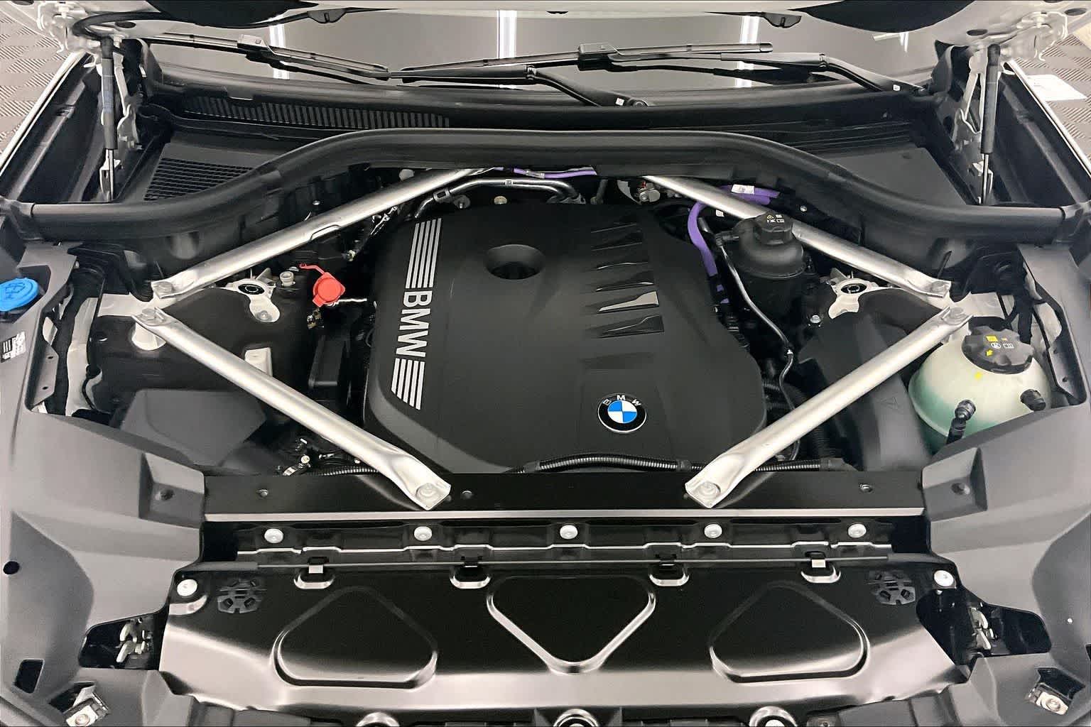 Thumbnail: 2026 BMW X7 - 9