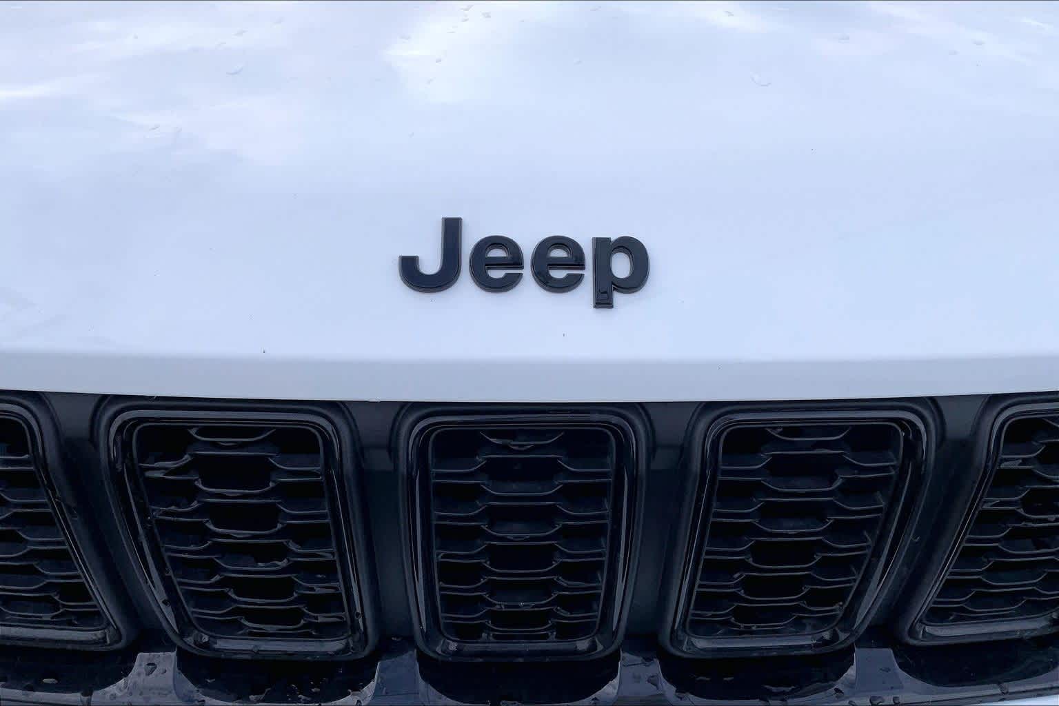 Thumbnail: 2023 Jeep Grand Cherokee - 18
