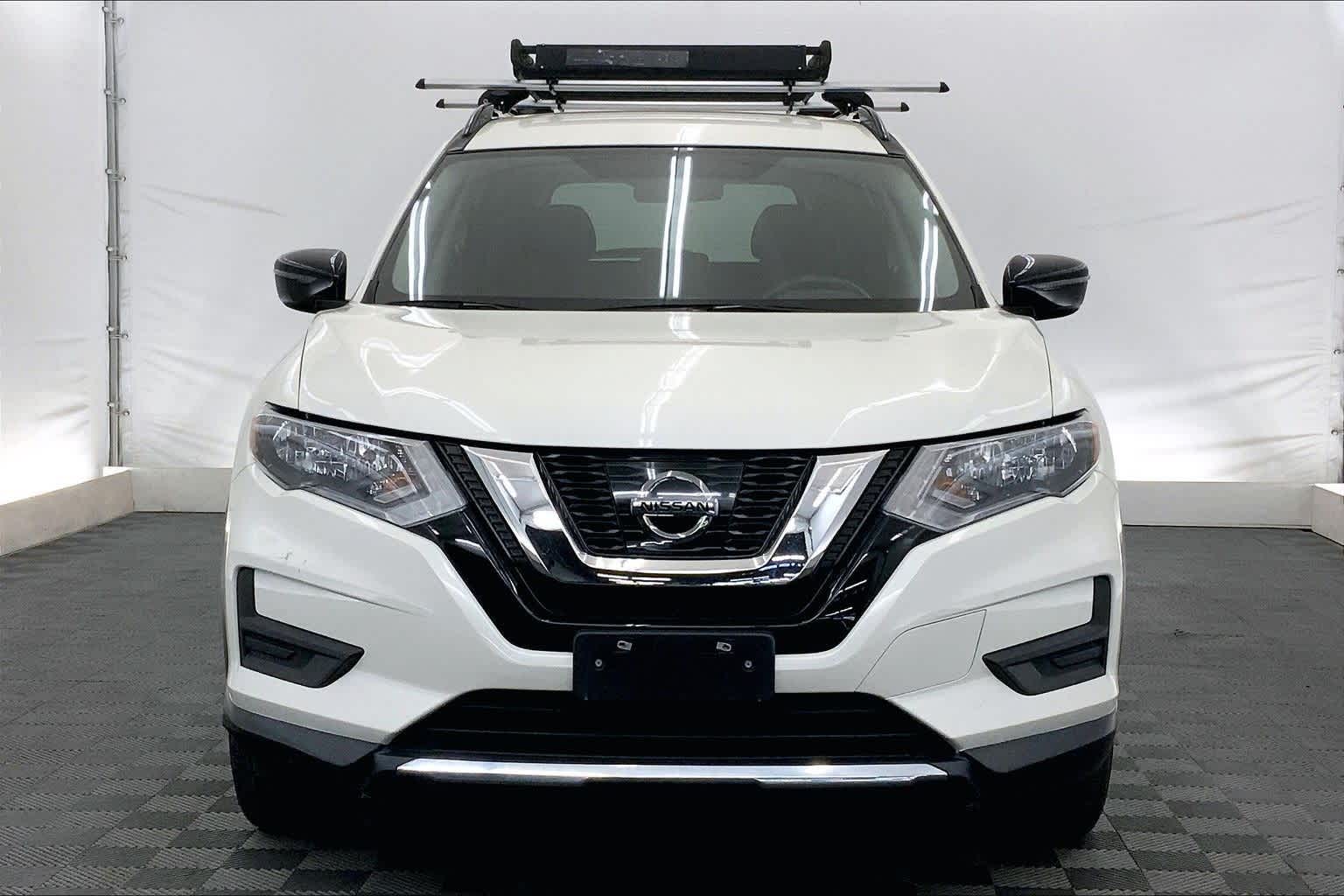 Thumbnail: 2017 Nissan Rogue - 6