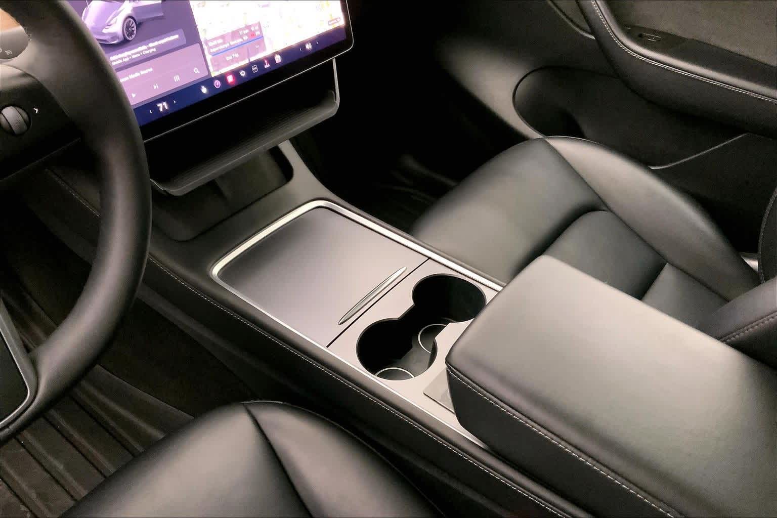 Thumbnail: 2022 Tesla Model Y - 16