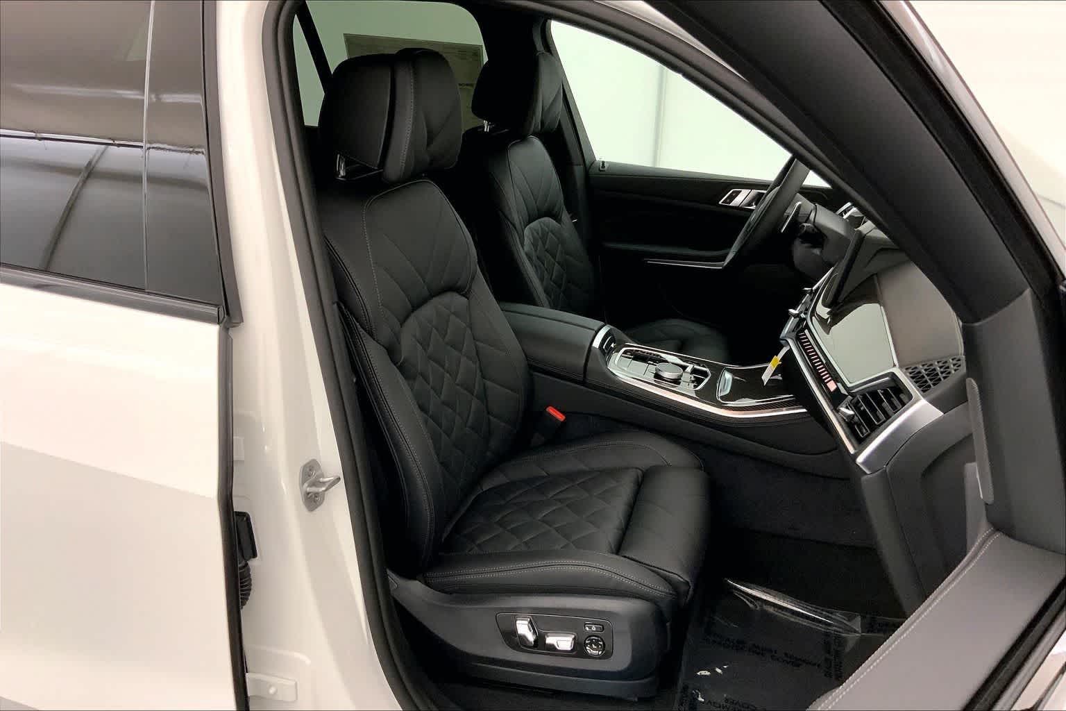 Thumbnail: 2026 BMW X5 - 14