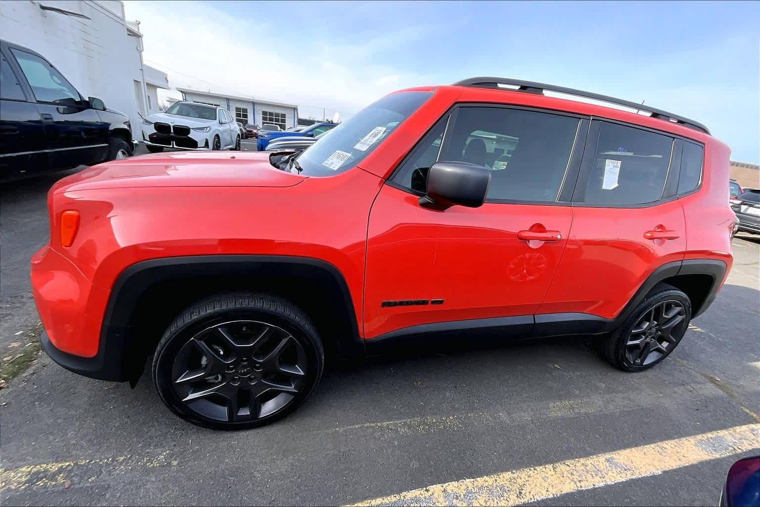 Thumbnail: 2021 Jeep Renegade - 3