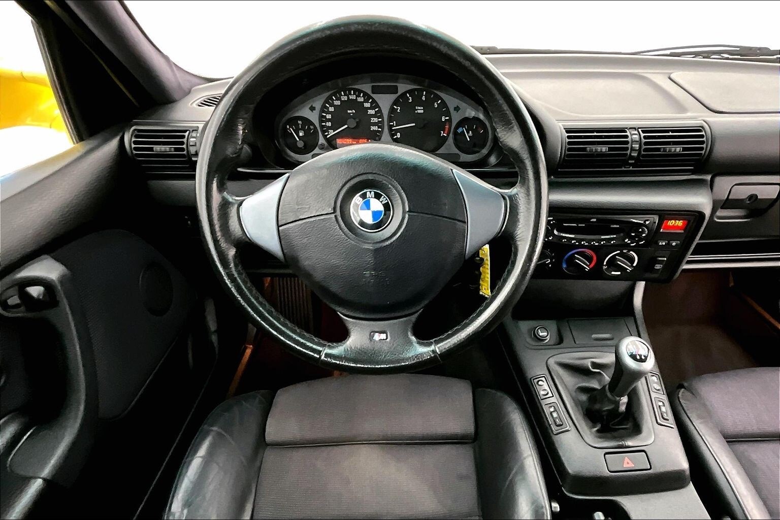 Thumbnail: 2000 BMW 2 Series - 13