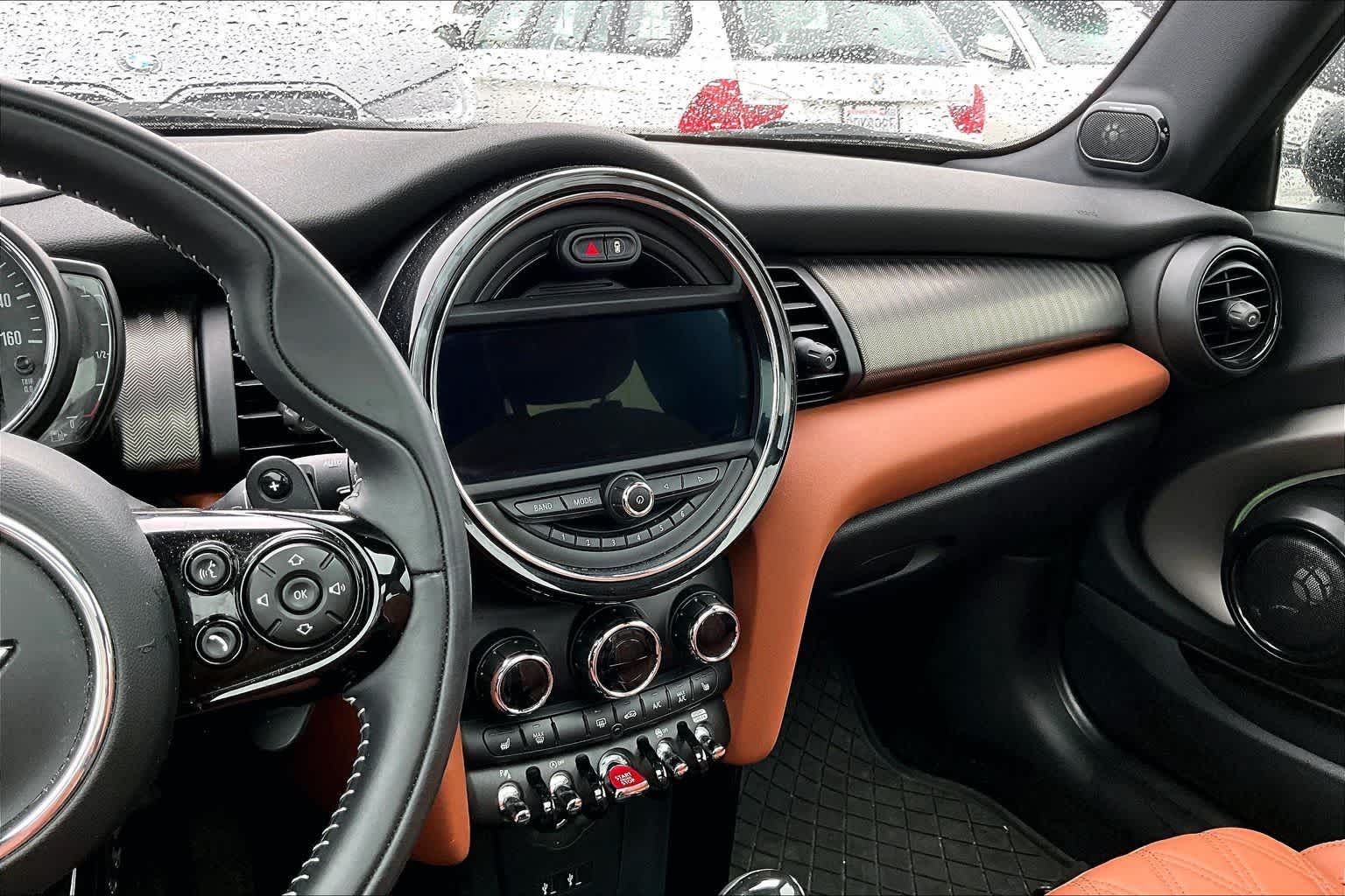 Thumbnail: 2020 MINI Cooper Hardtop - 16