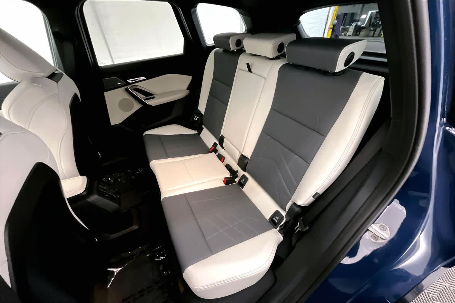 Thumbnail: 2026 BMW X1 - 13