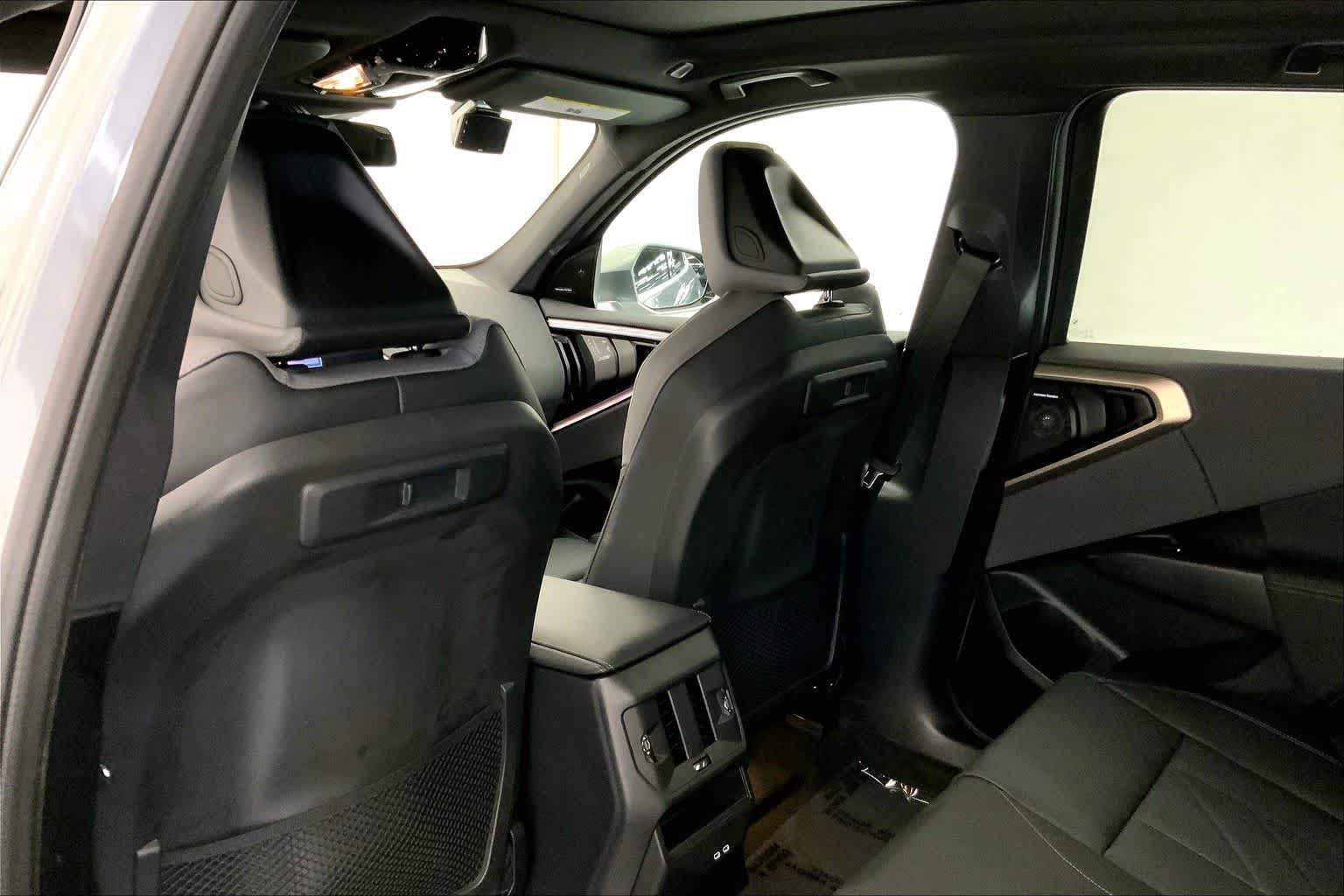 Thumbnail: 2025 BMW X3 - 12