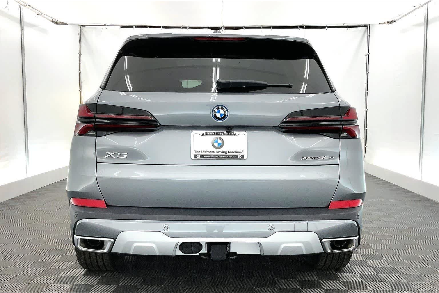 Thumbnail: 2026 BMW X5 - 5