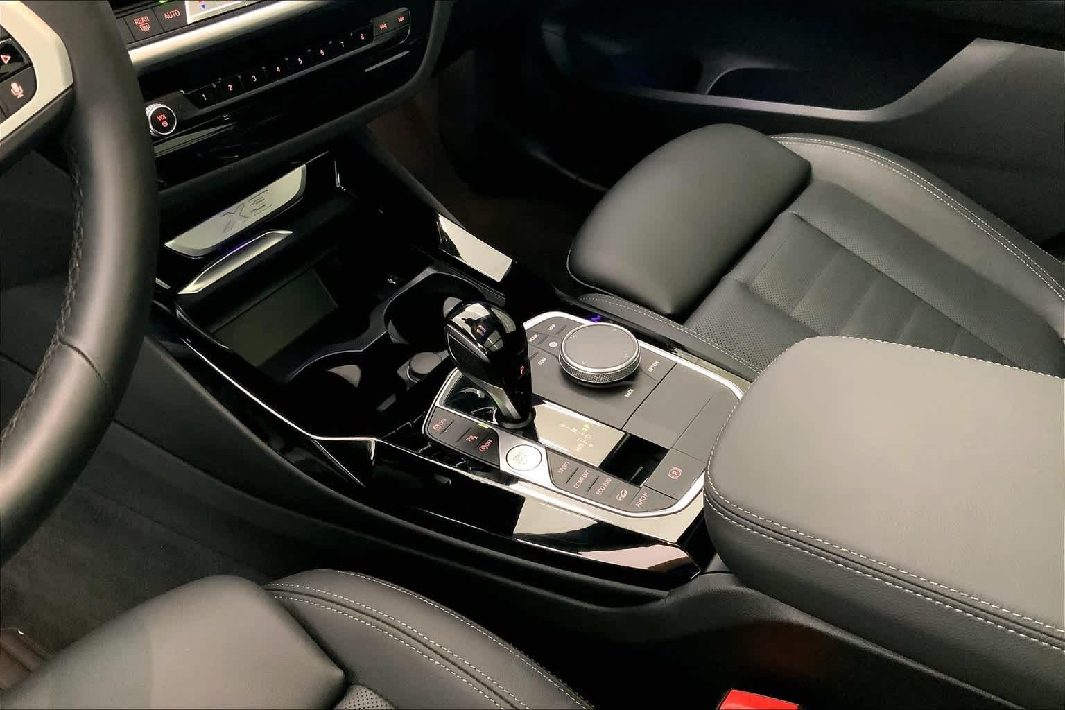 Thumbnail: 2022 BMW X3 - 16