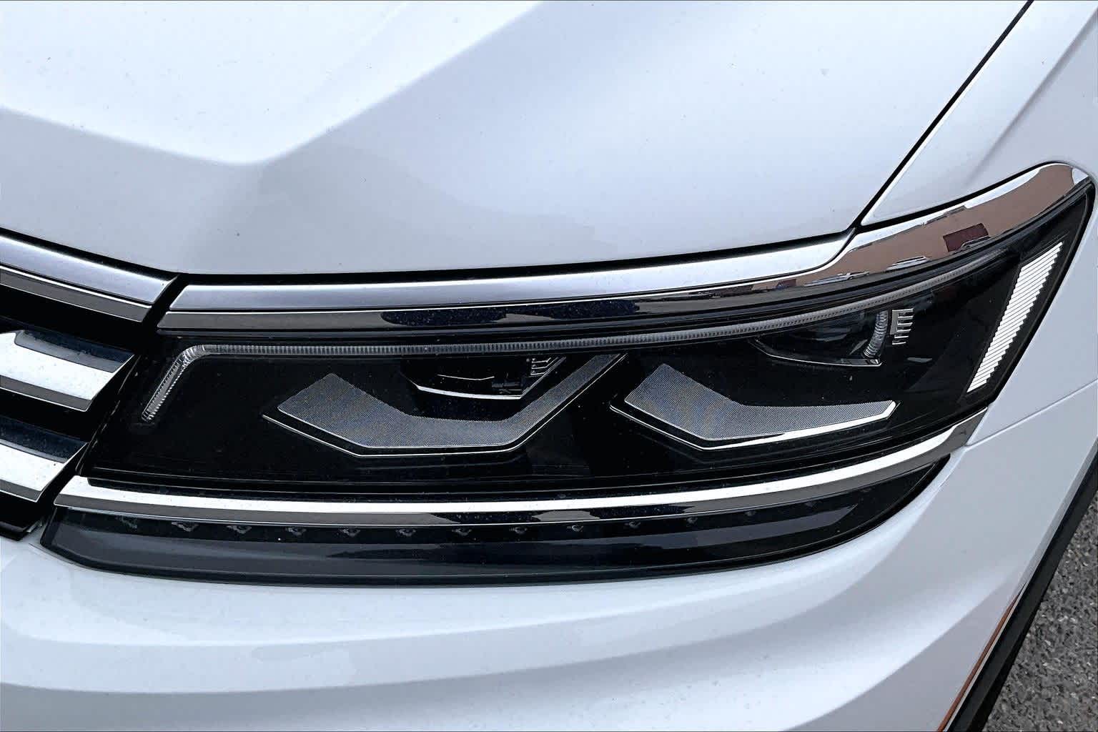 Thumbnail: 2020 Volkswagen Tiguan - 2