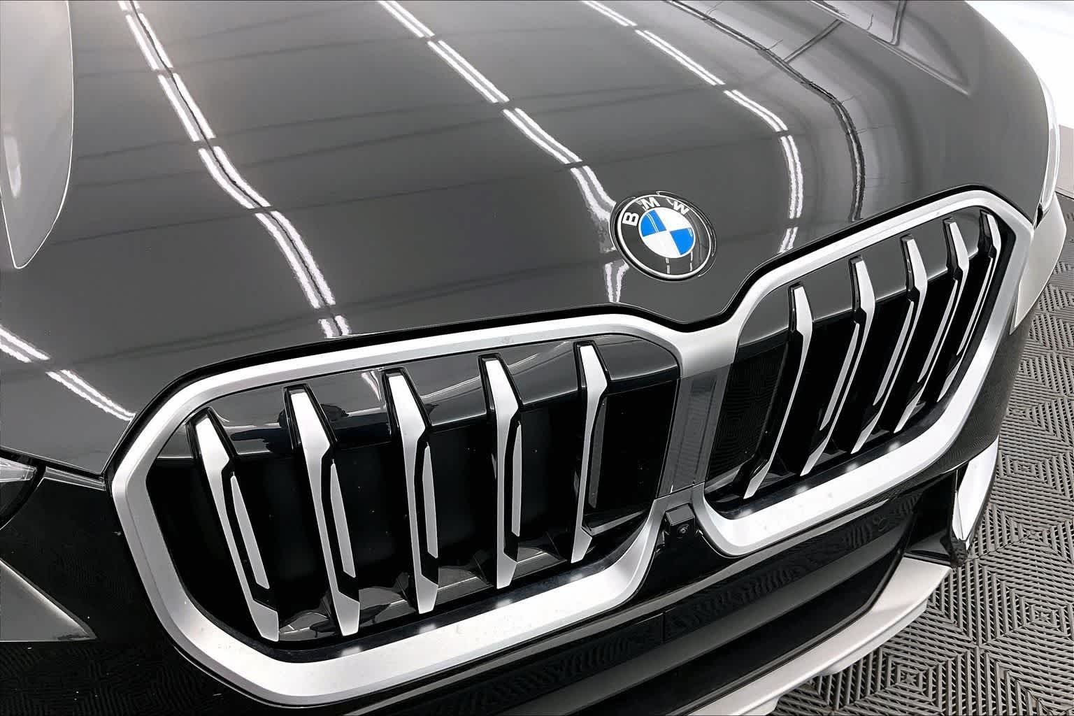 Thumbnail: 2025 BMW X1 - 33