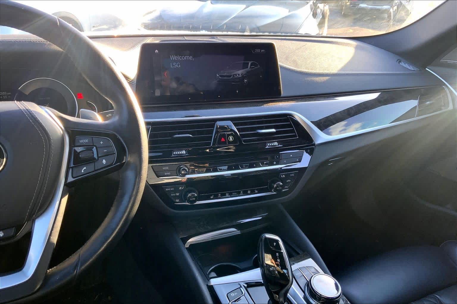 Thumbnail: 2017 BMW 5 Series - 16