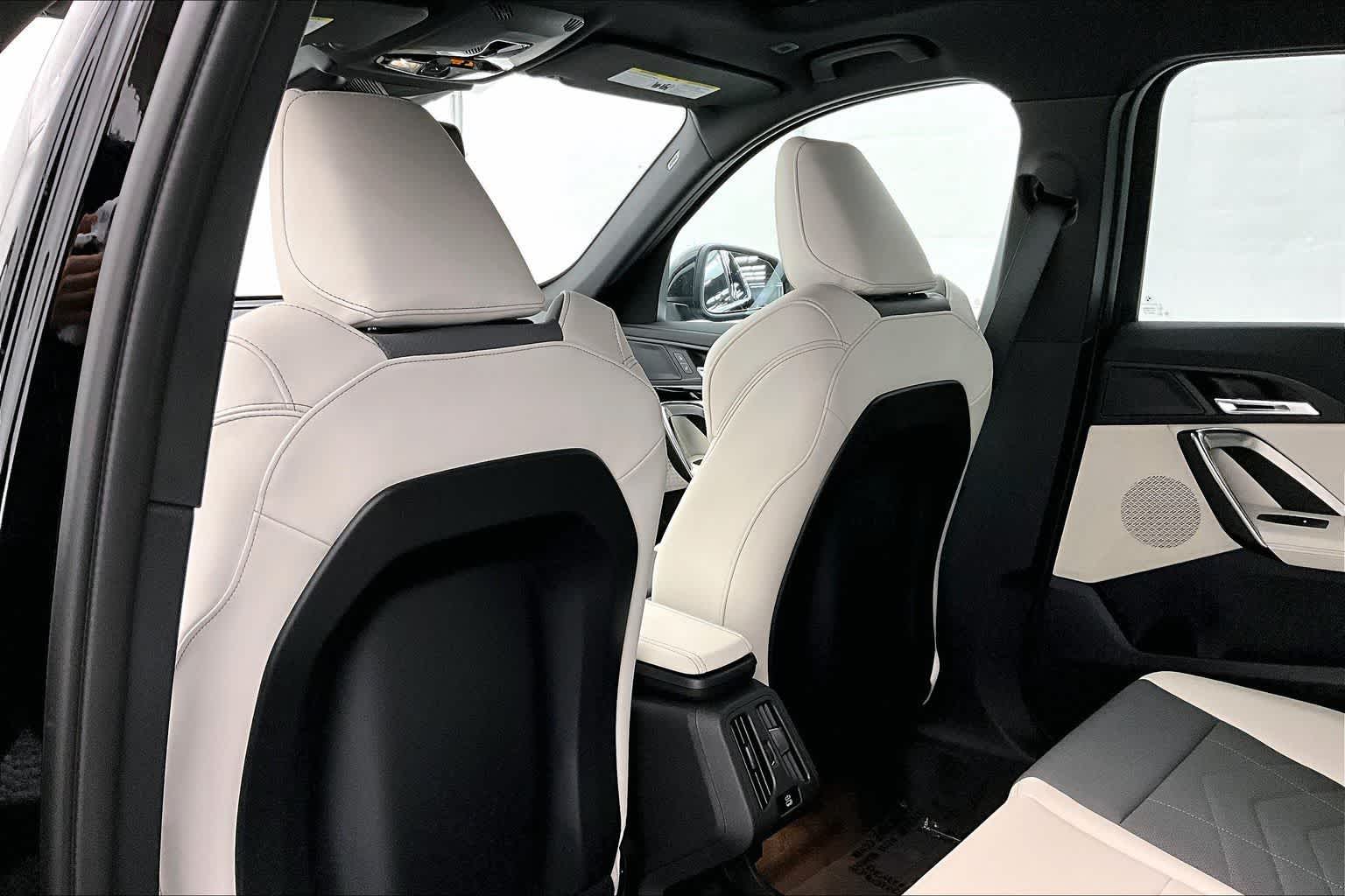 Thumbnail: 2026 BMW X1 - 12