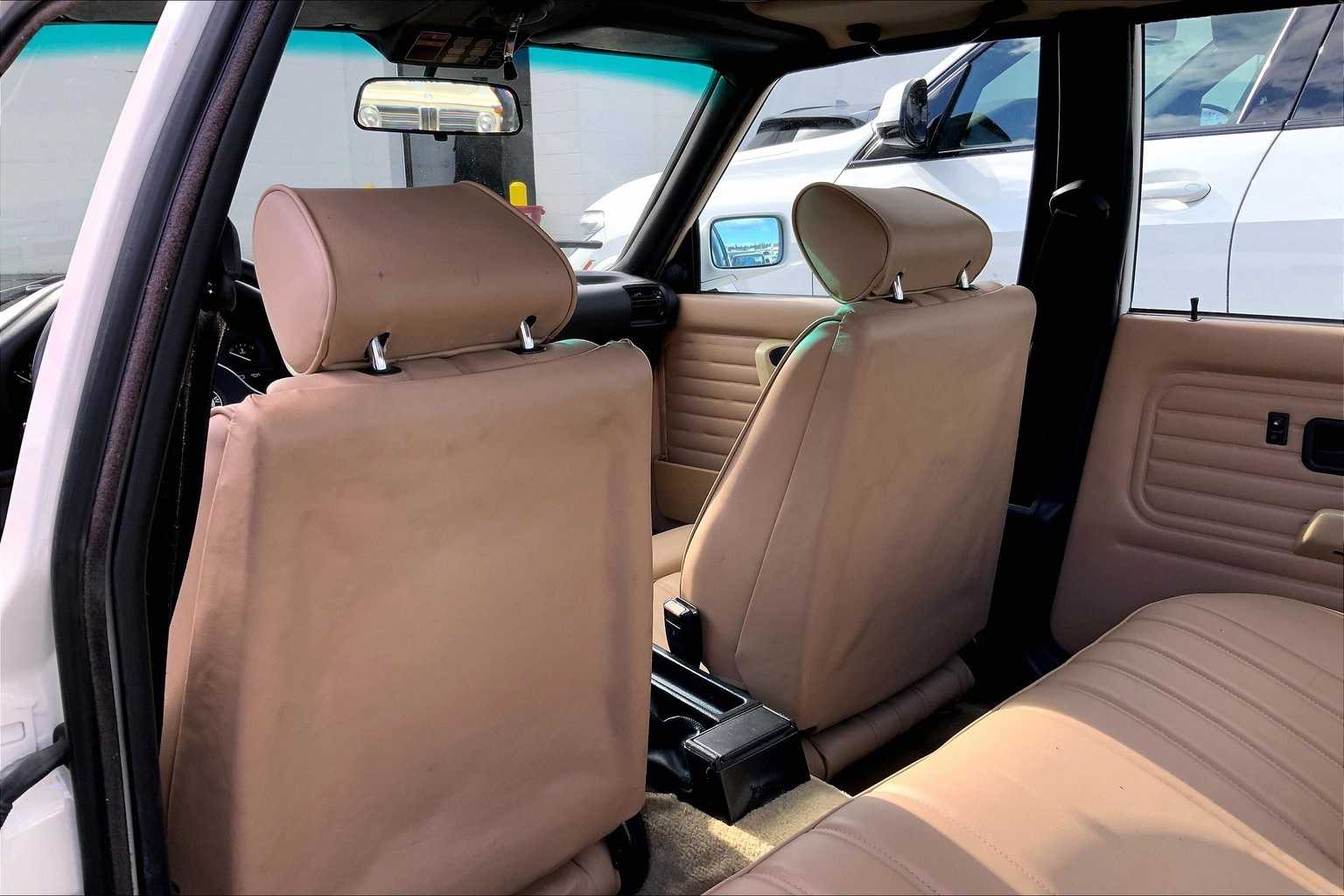 Thumbnail: 1991 BMW 3 Series - 12