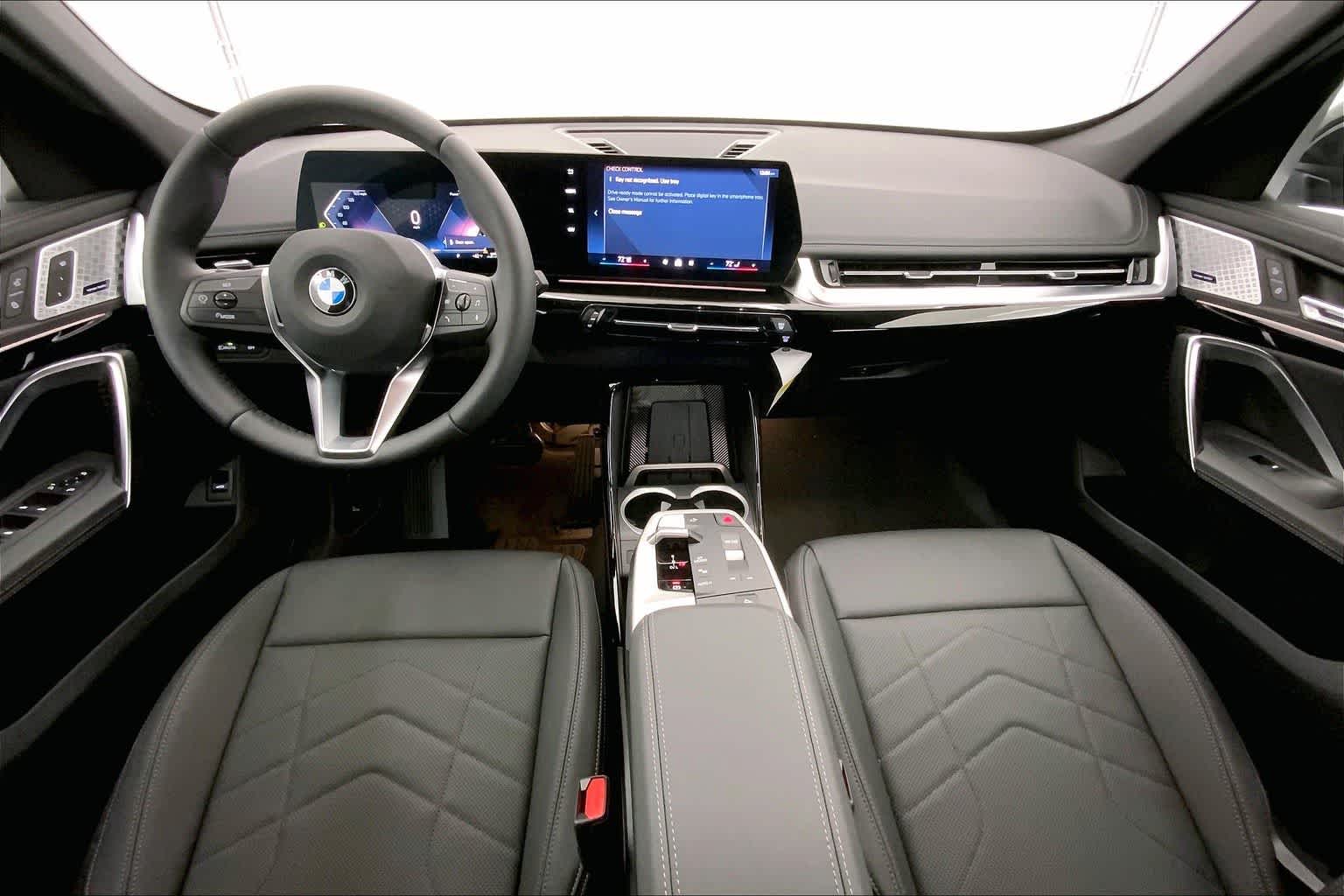 Thumbnail: 2025 BMW X1 - 10