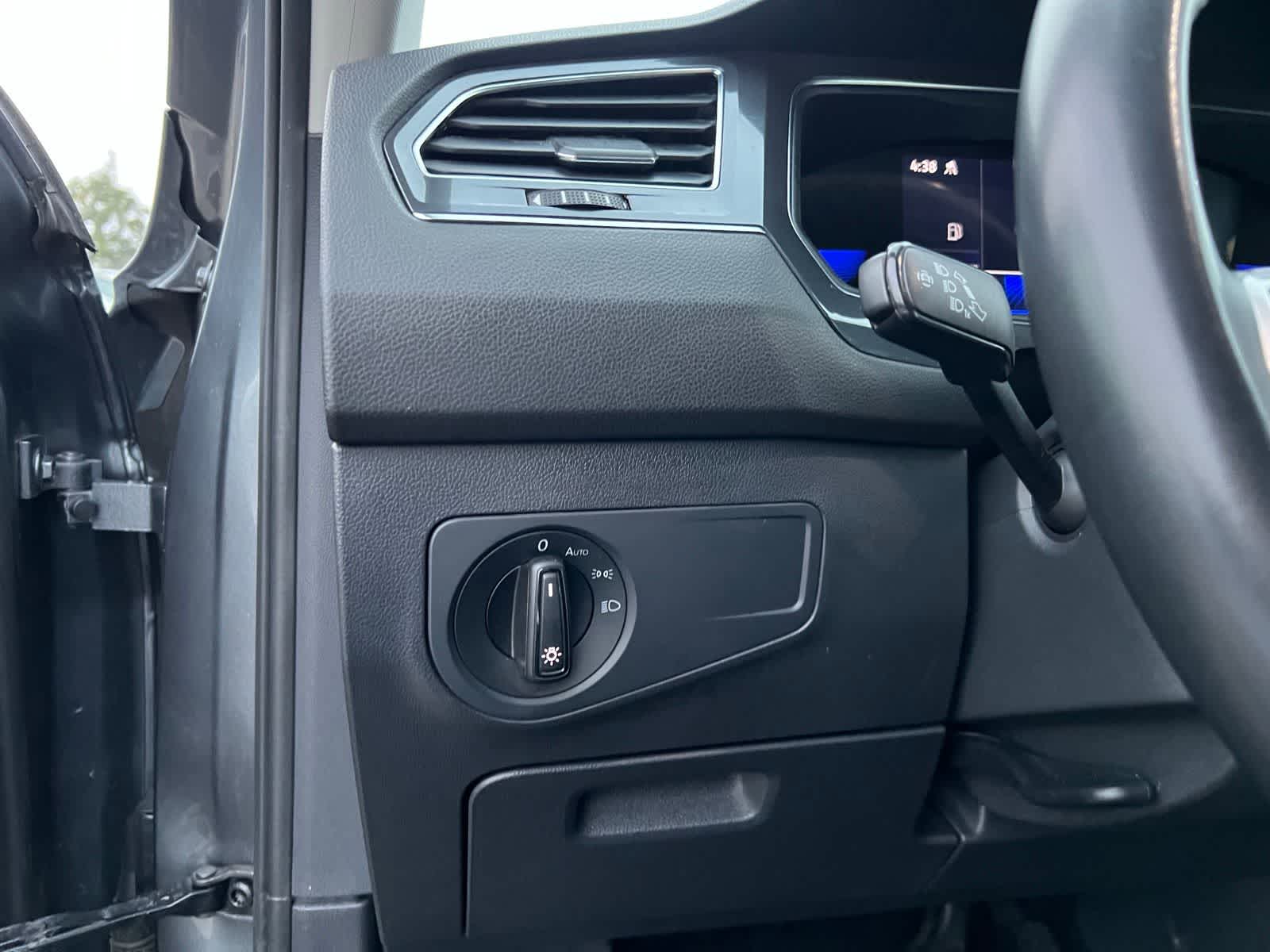 Thumbnail: 2024 Volkswagen Tiguan - 26