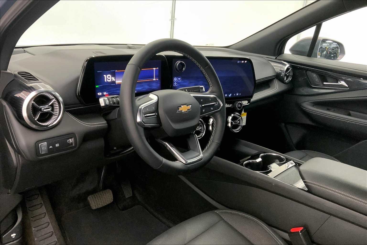 Thumbnail: 2024 Chevrolet Blazer EV - 2