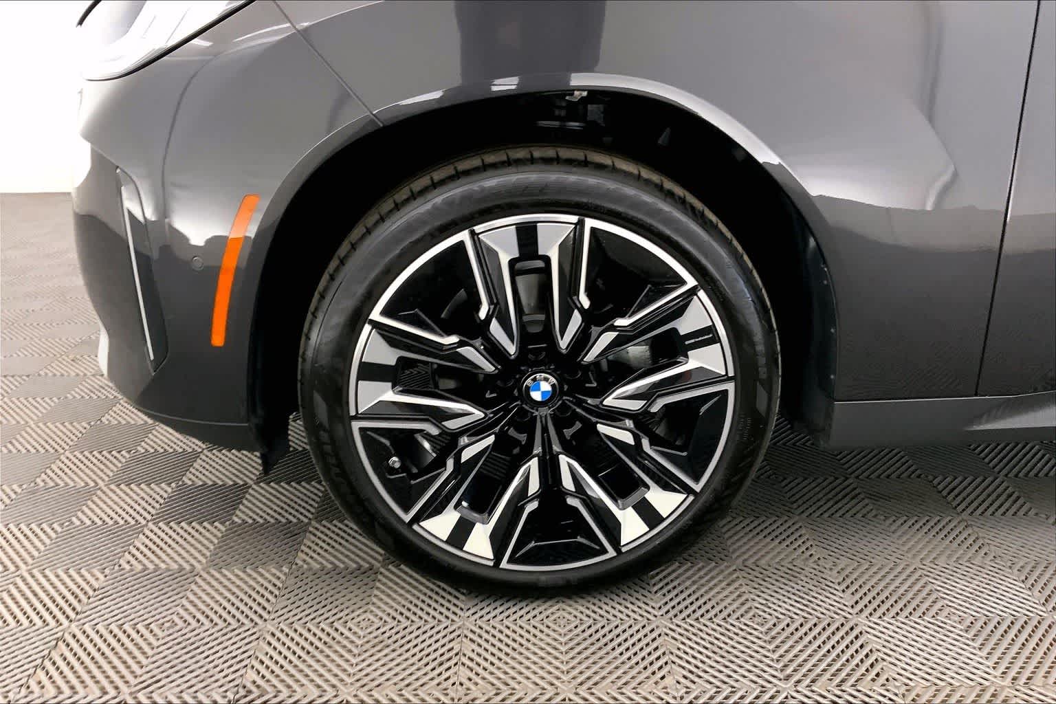 Thumbnail: 2025 BMW X3 - 8