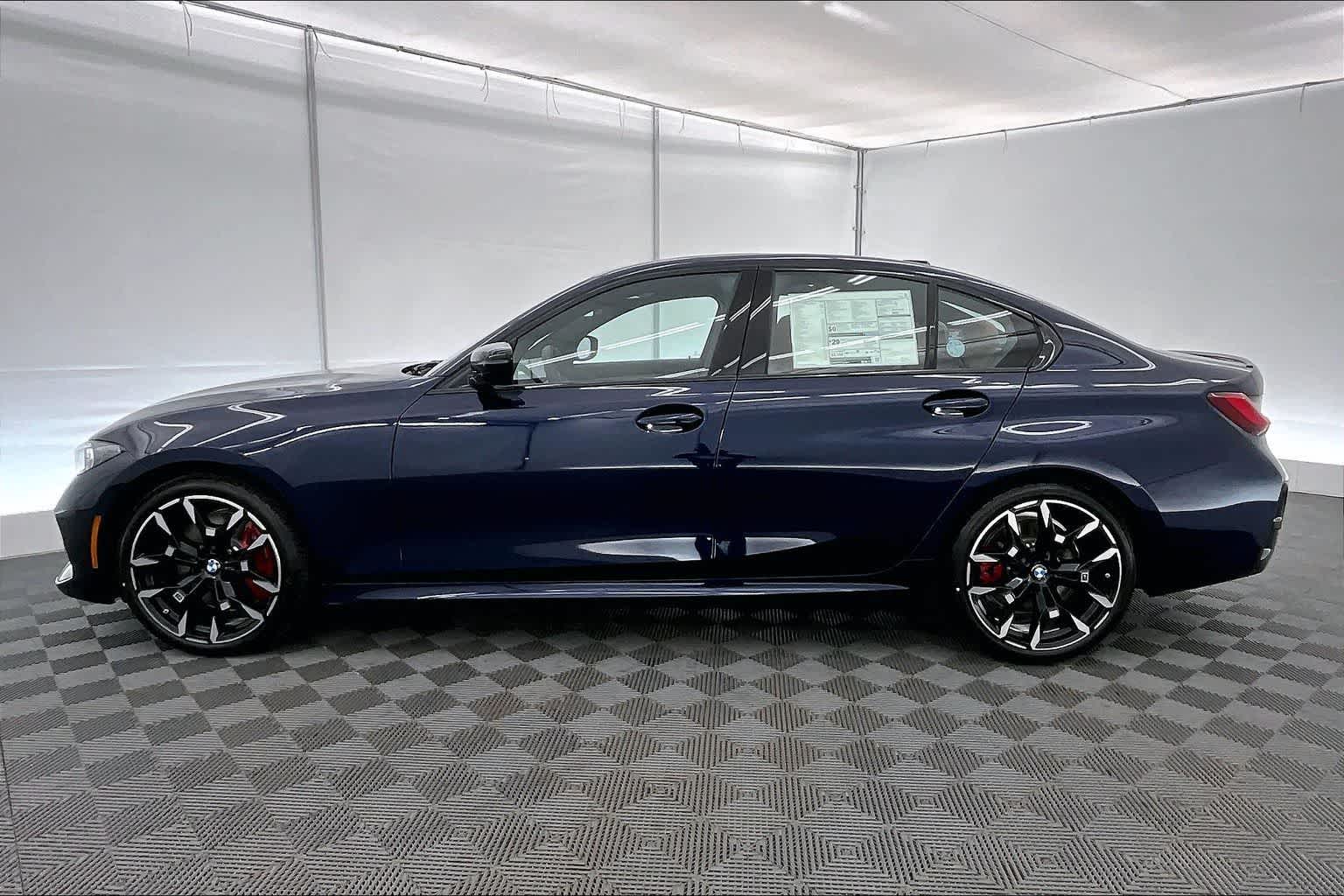 Thumbnail: 2026 BMW 3 Series - 3