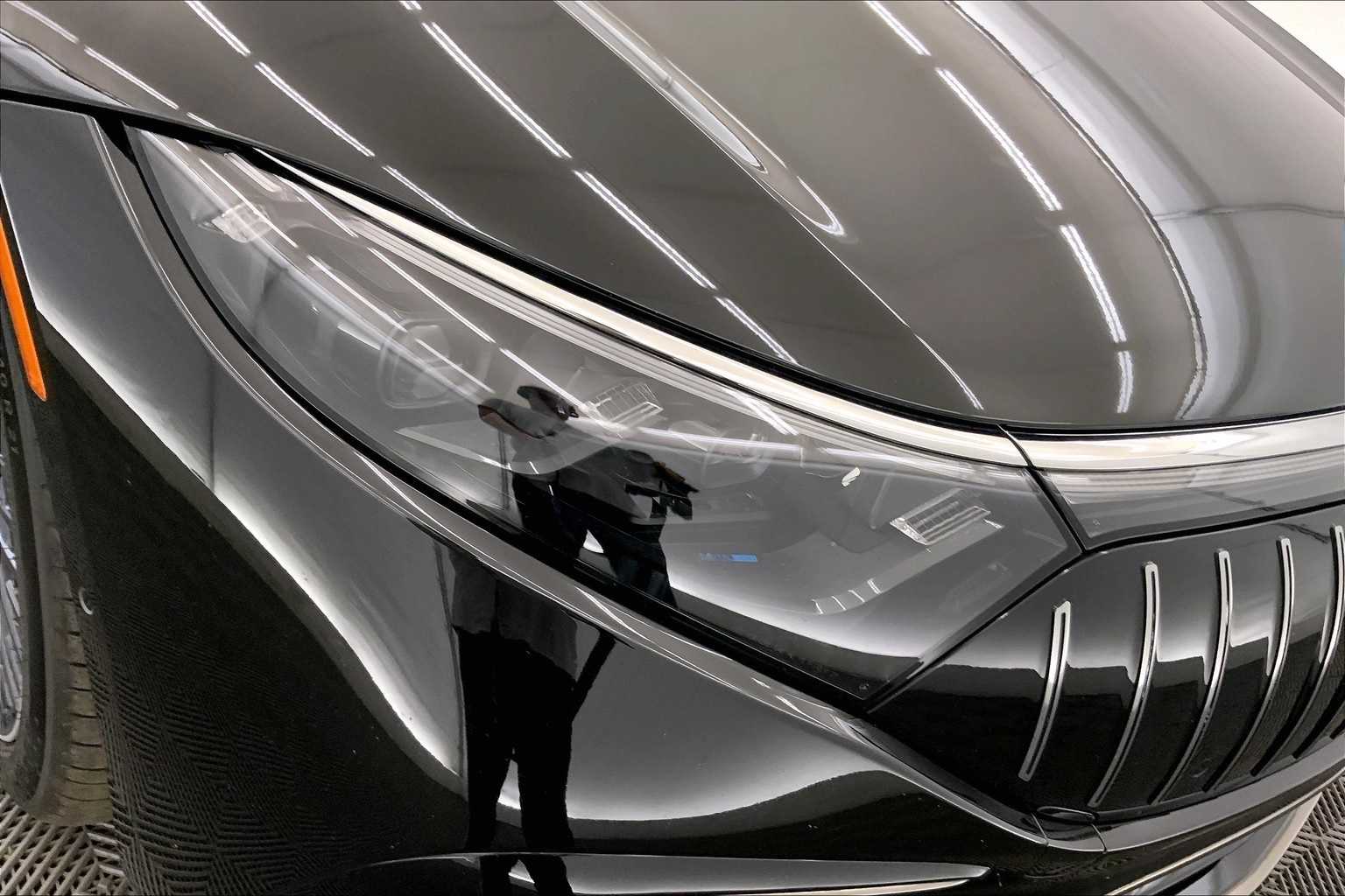 Thumbnail: 2022 Mercedes-Benz EQS - 31