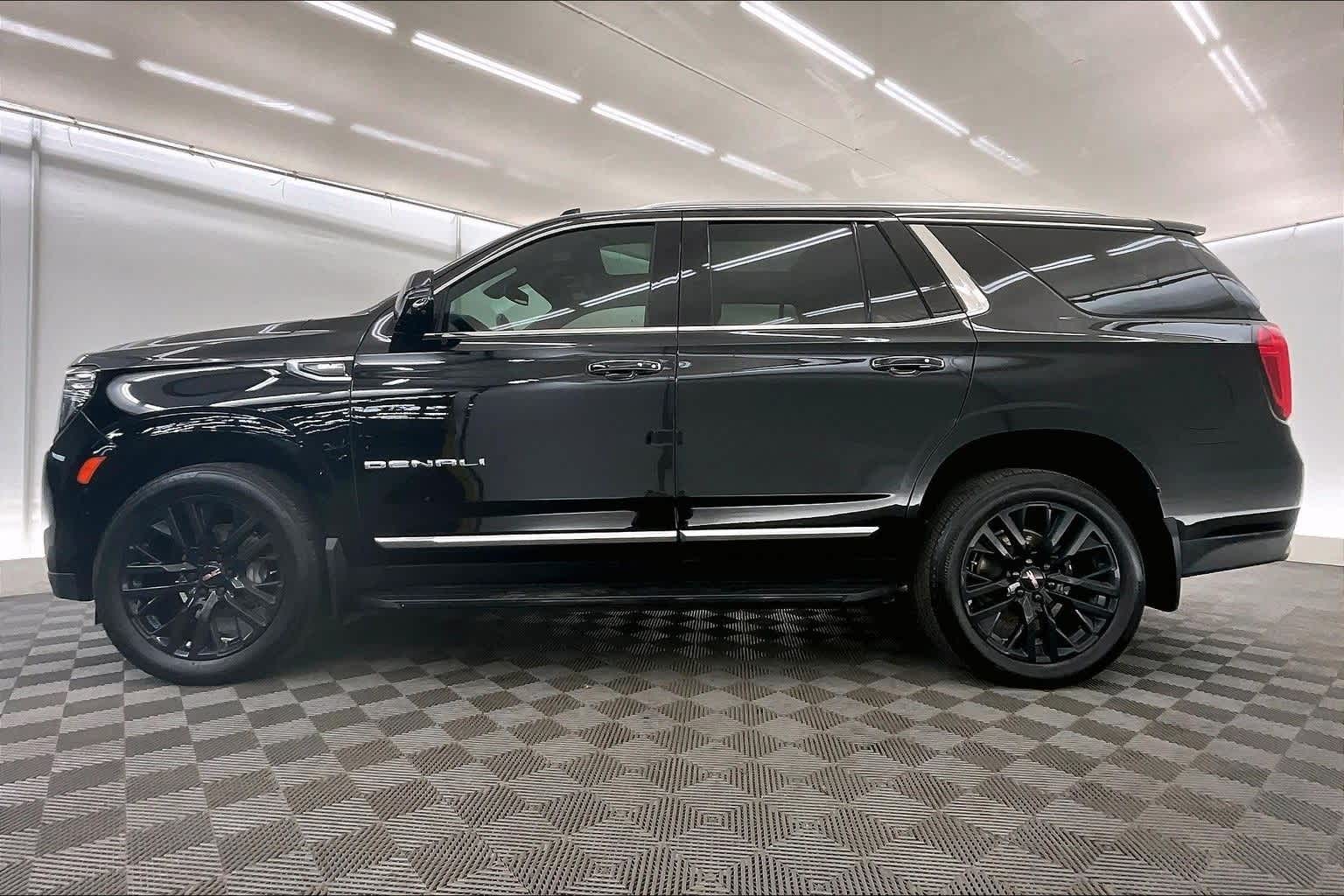 Thumbnail: 2021 GMC Yukon - 3