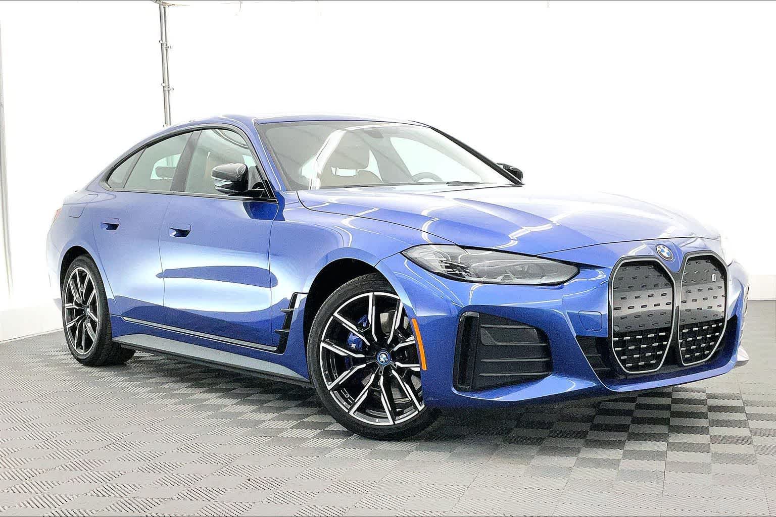 Thumbnail: 2023 BMW i4 - 21