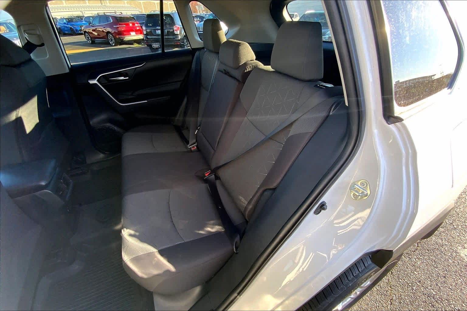 Thumbnail: 2021 Toyota RAV4 - 13