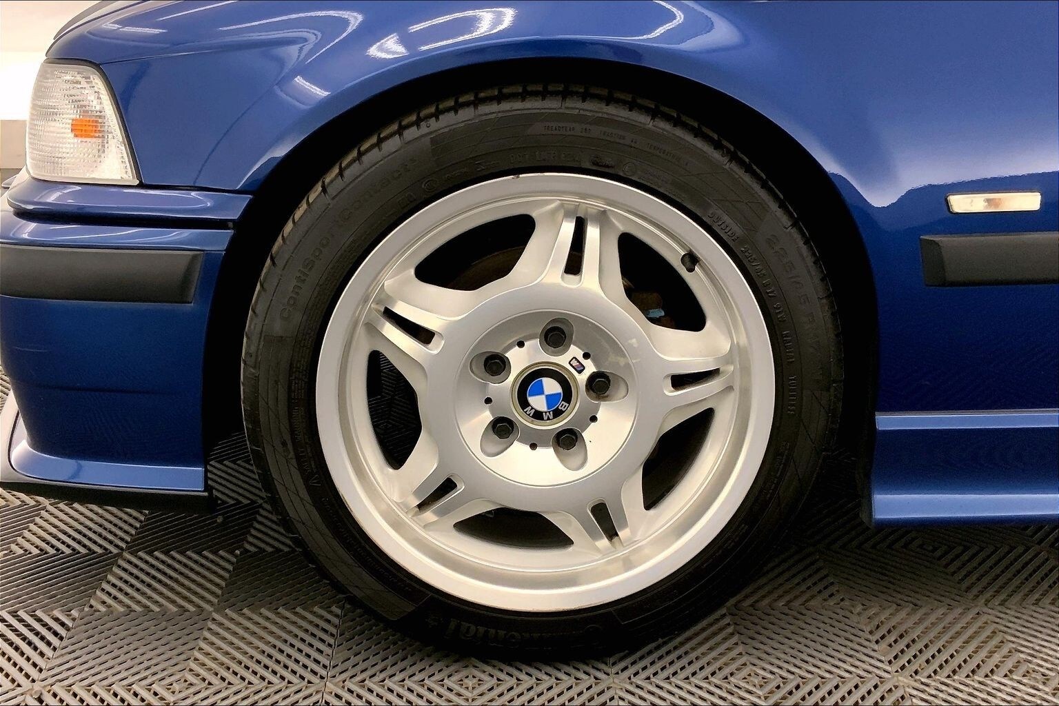 Thumbnail: 1999 BMW 3 Series - 8