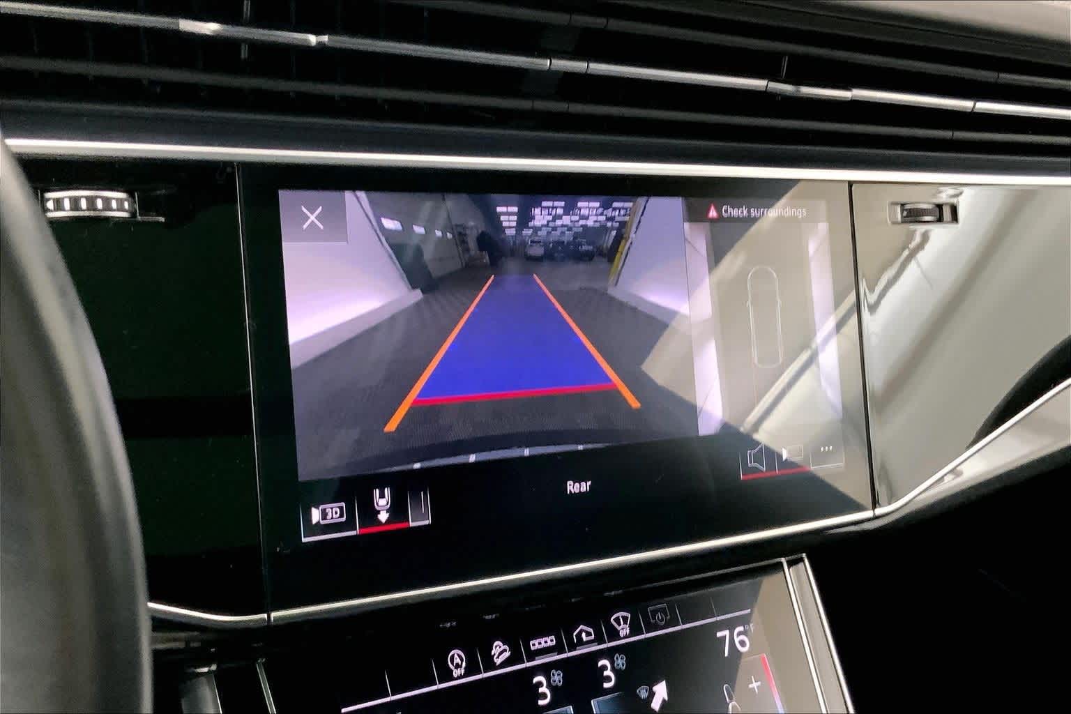 Thumbnail: 2022 Audi Q8 - 26