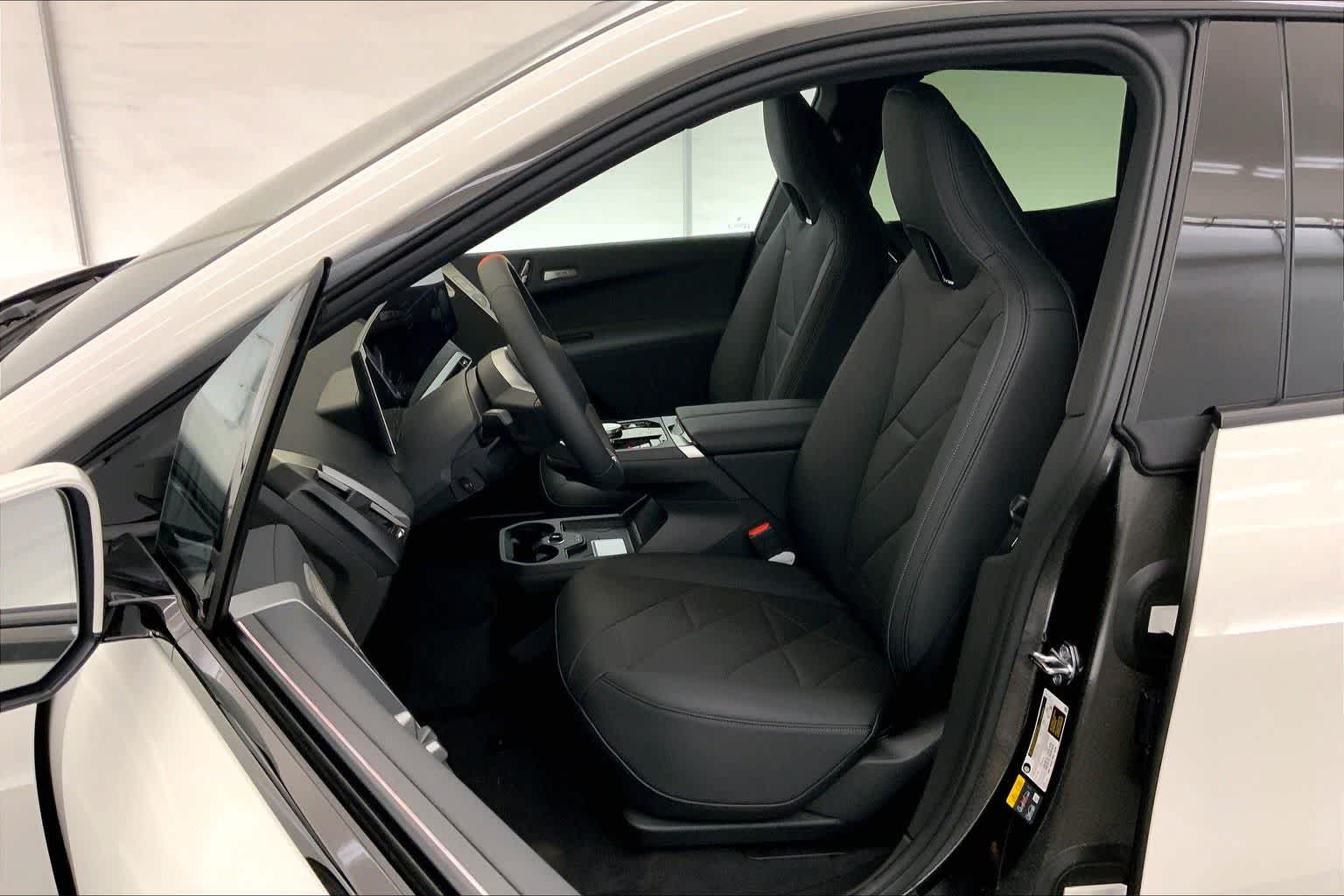 Thumbnail: 2025 BMW iX - 11