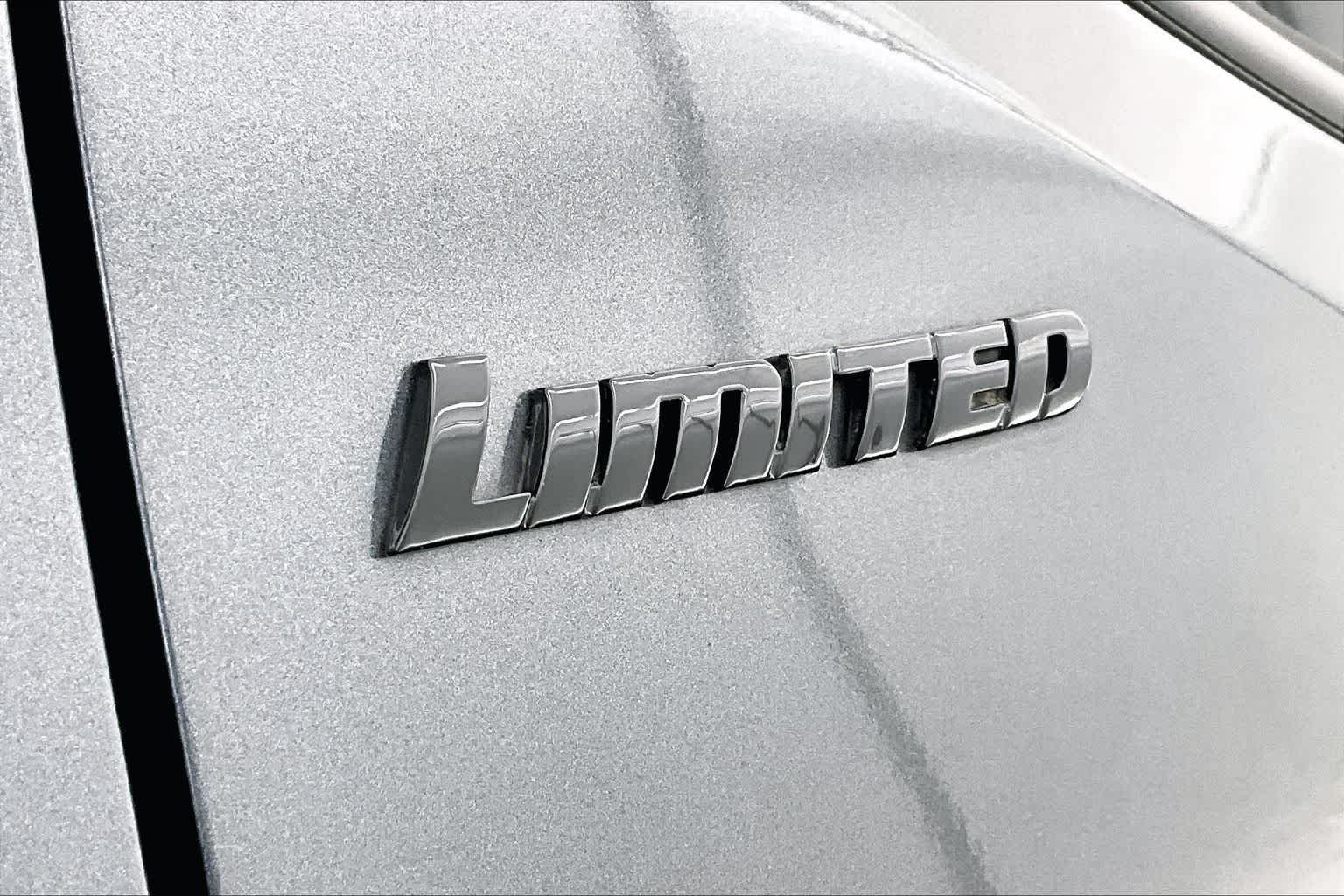 Thumbnail: 2021 Toyota Tacoma - 7