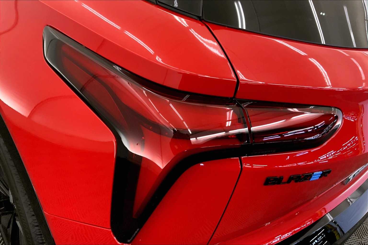 Thumbnail: 2024 Chevrolet Blazer EV - 32