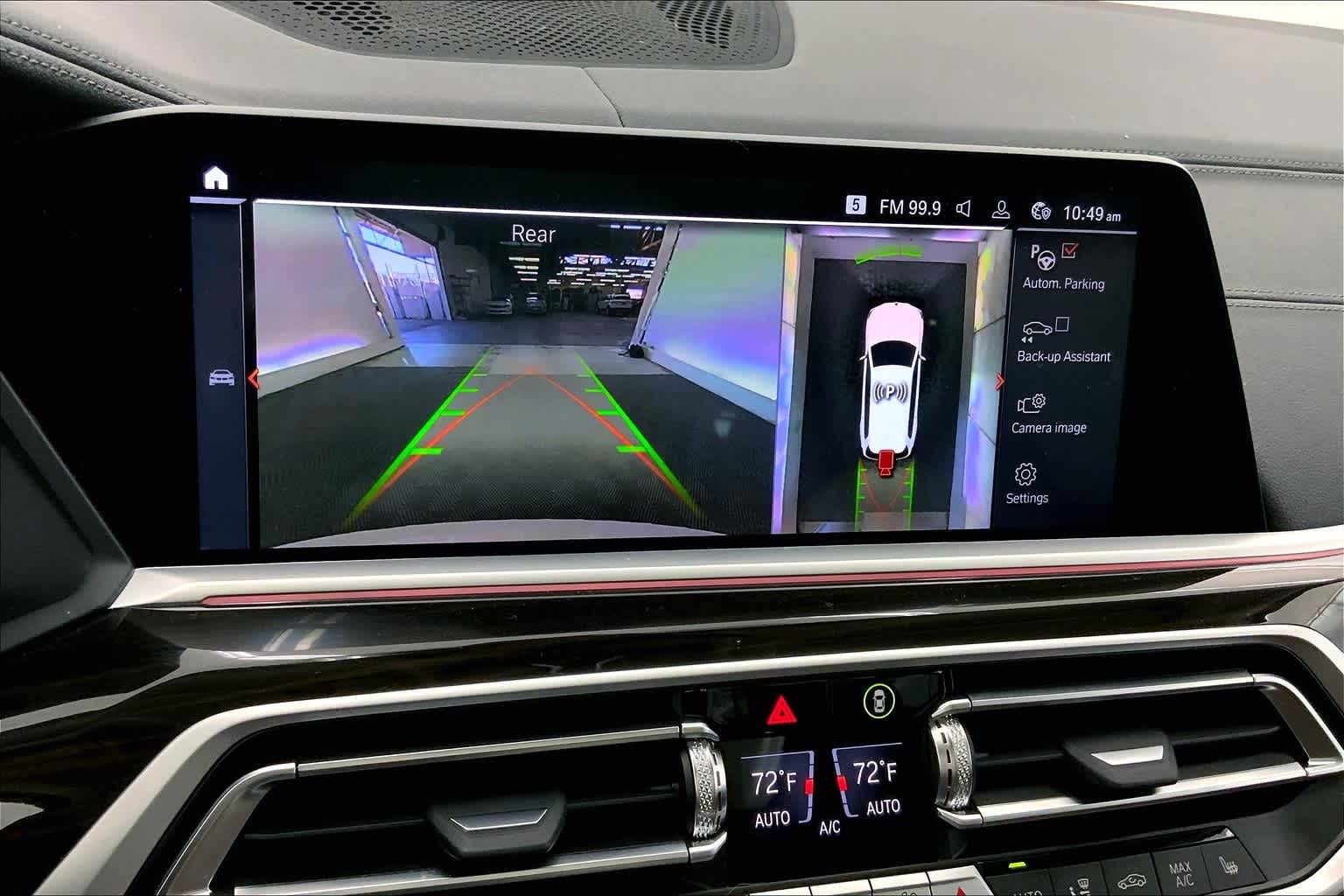 Thumbnail: 2021 BMW X7 - 26