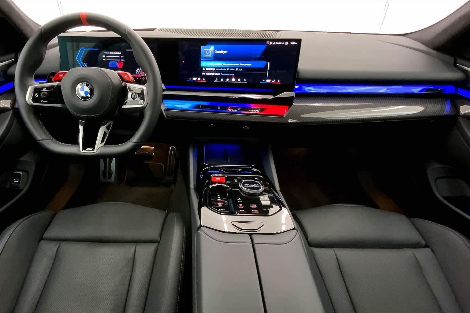 Thumbnail: 2025 BMW M5 - 10