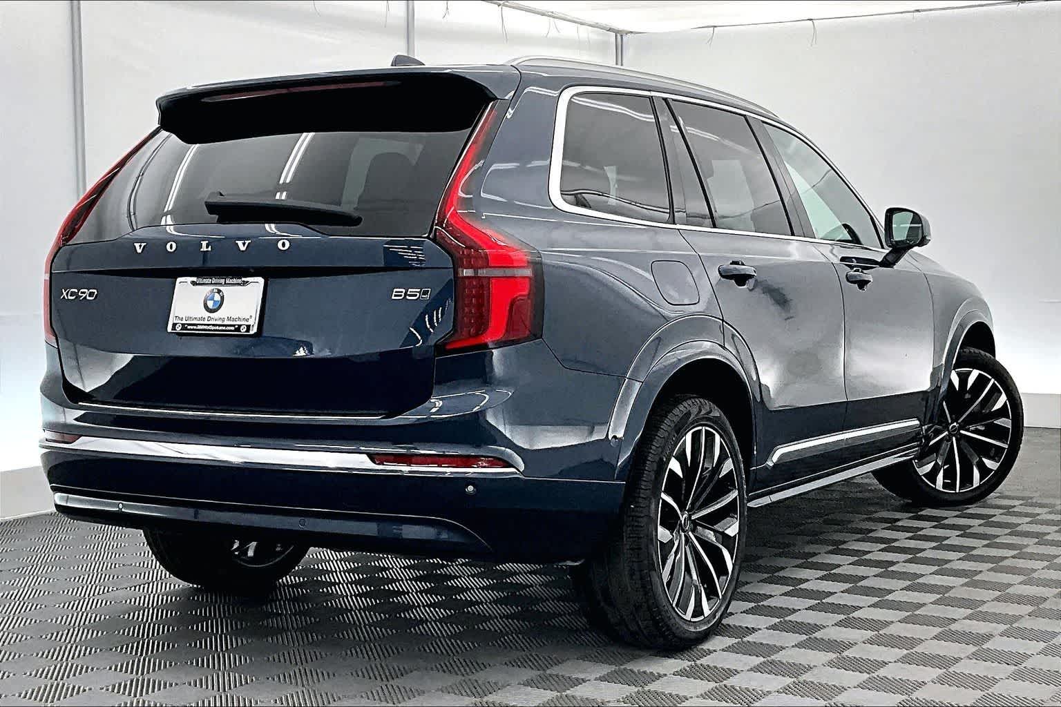 Thumbnail: 2025 Volvo XC90 - 22