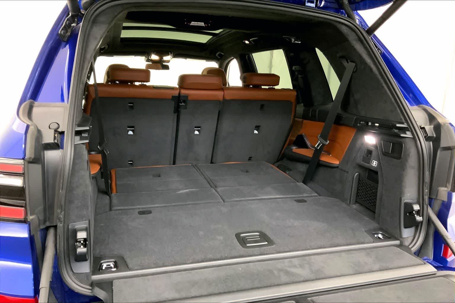 Thumbnail: 2024 BMW X7 - 18