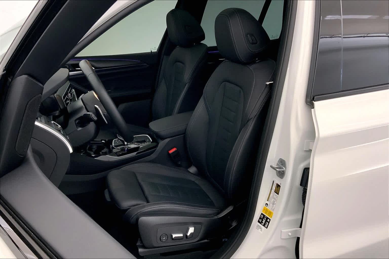 Thumbnail: 2022 BMW X3 - 11