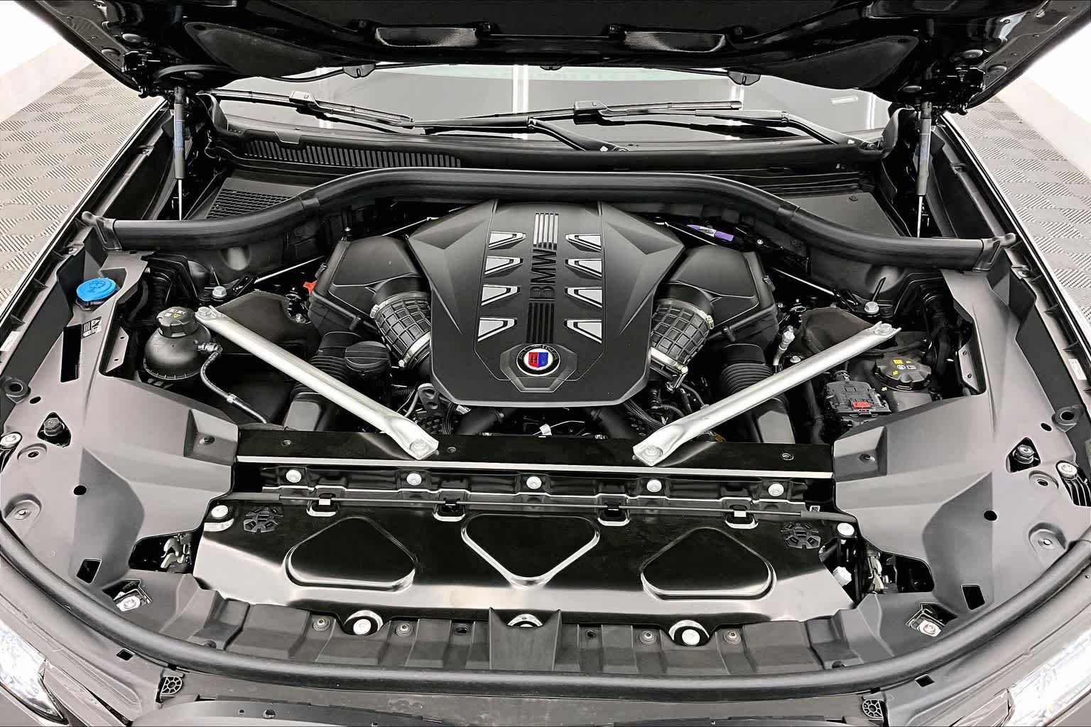 Thumbnail: 2026 BMW X7 - 9