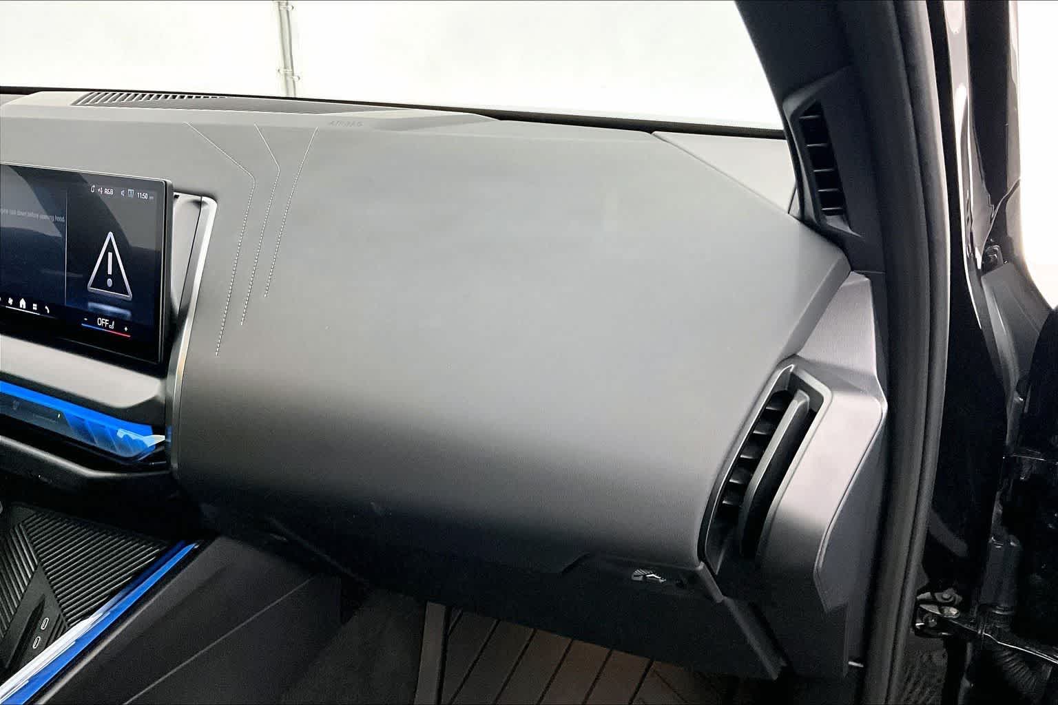 Thumbnail: 2025 BMW X3 - 23