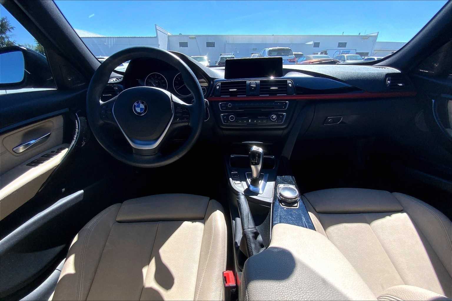 Thumbnail: 2014 BMW 3 Series - 10